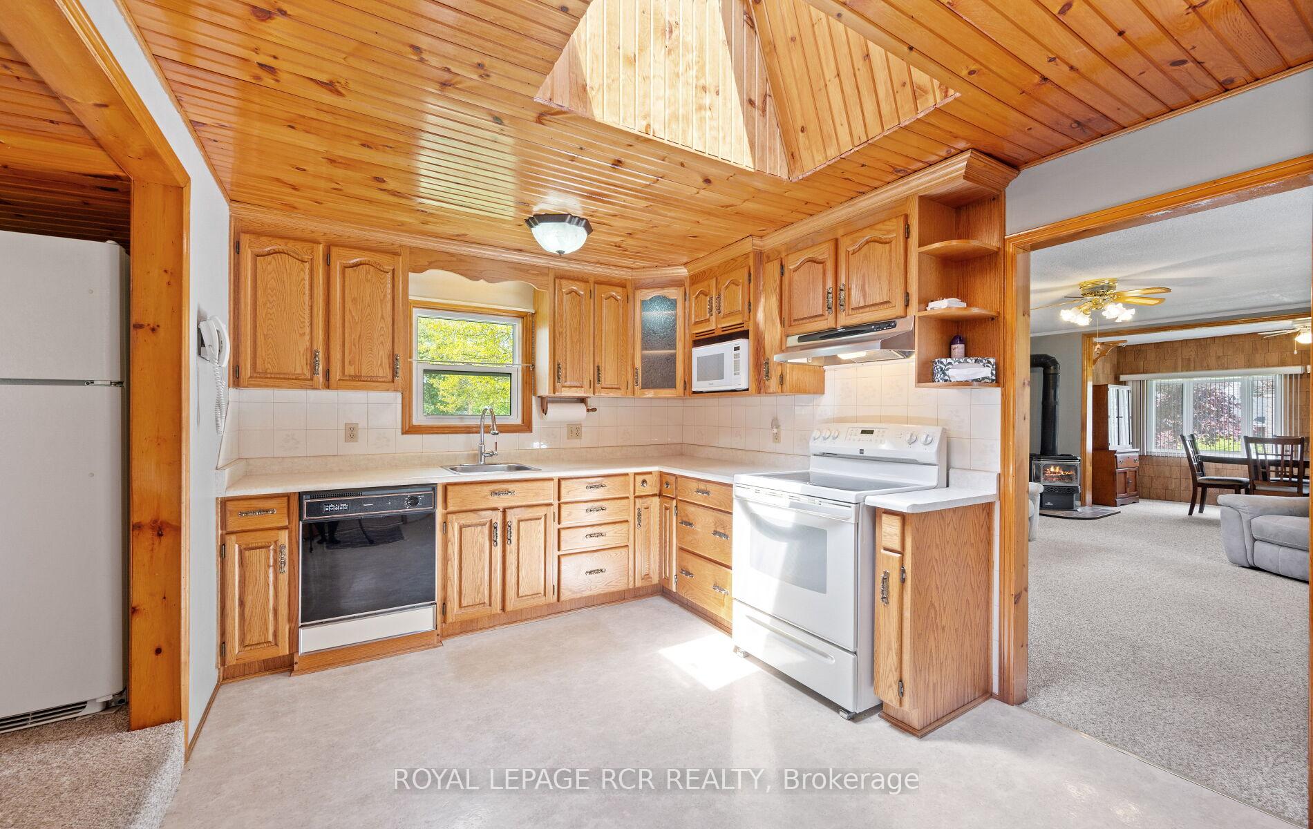 Photo 20 of 18 Charles Street, Caledon, Alton — HOMEH