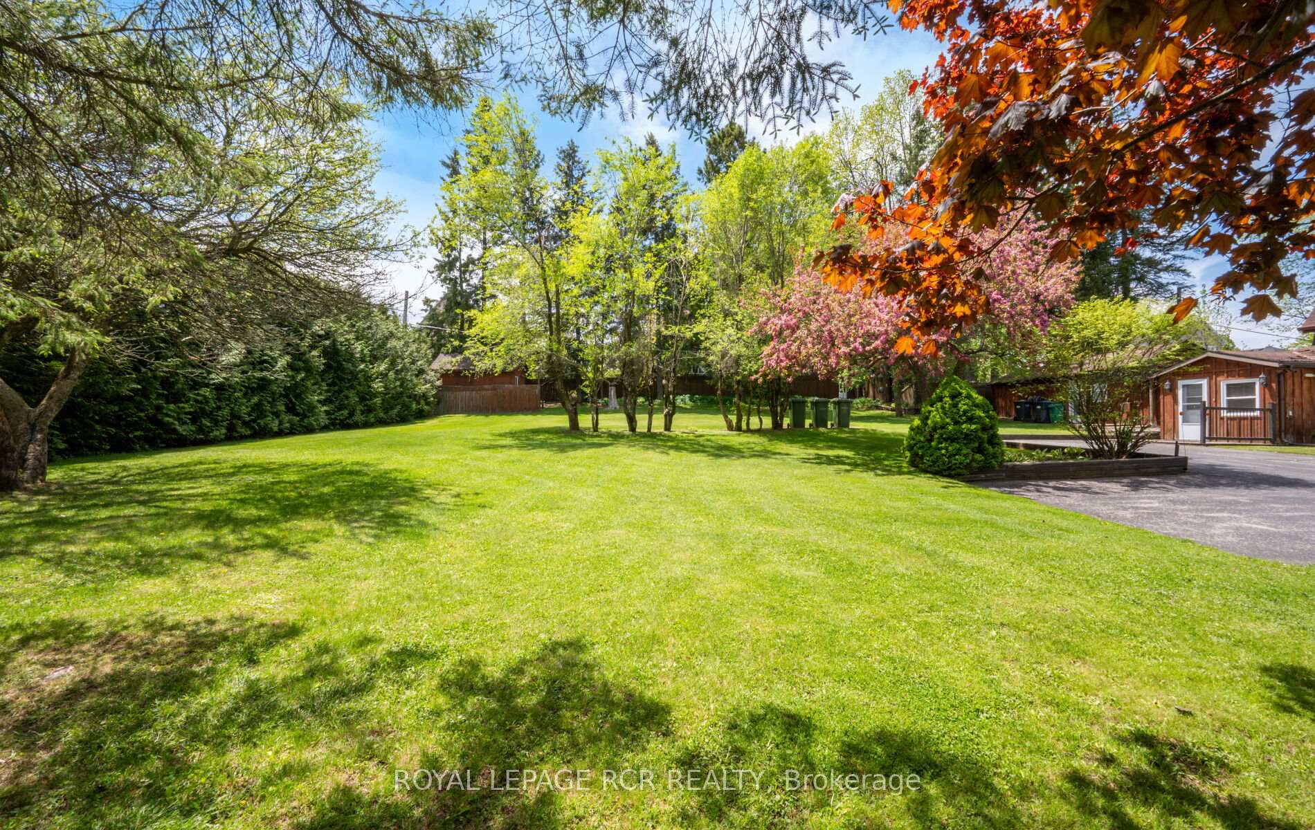 Photo 44 of 18 Charles Street, Caledon, Alton — HOMEH