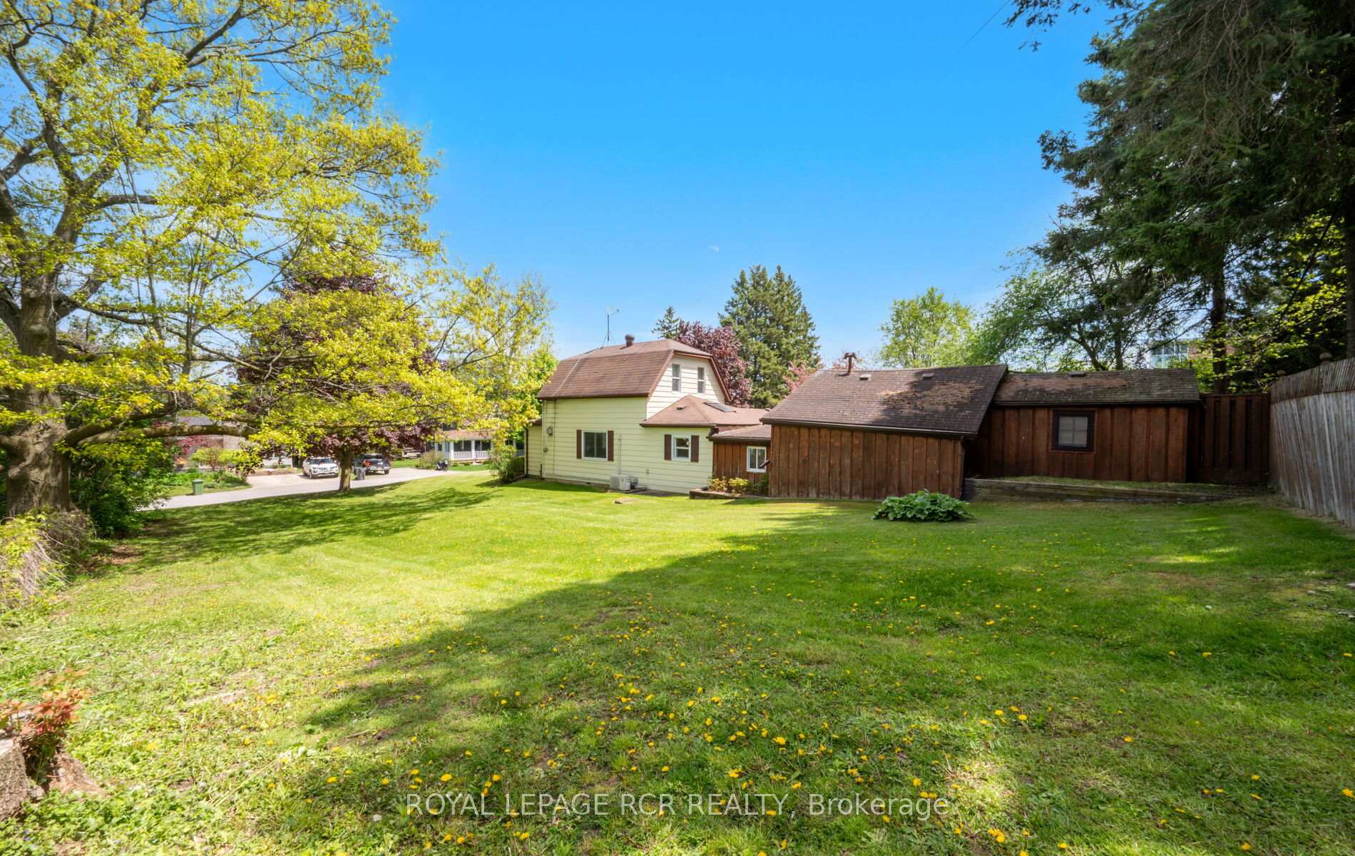 Photo 45 of 18 Charles Street, Caledon, Alton — HOMEH