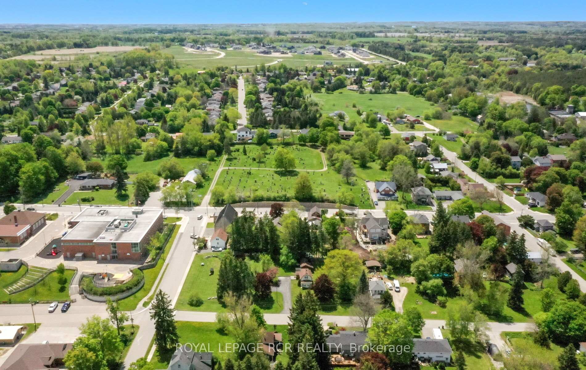 Photo 42 of 18 Charles Street, Caledon, Alton — HOMEH