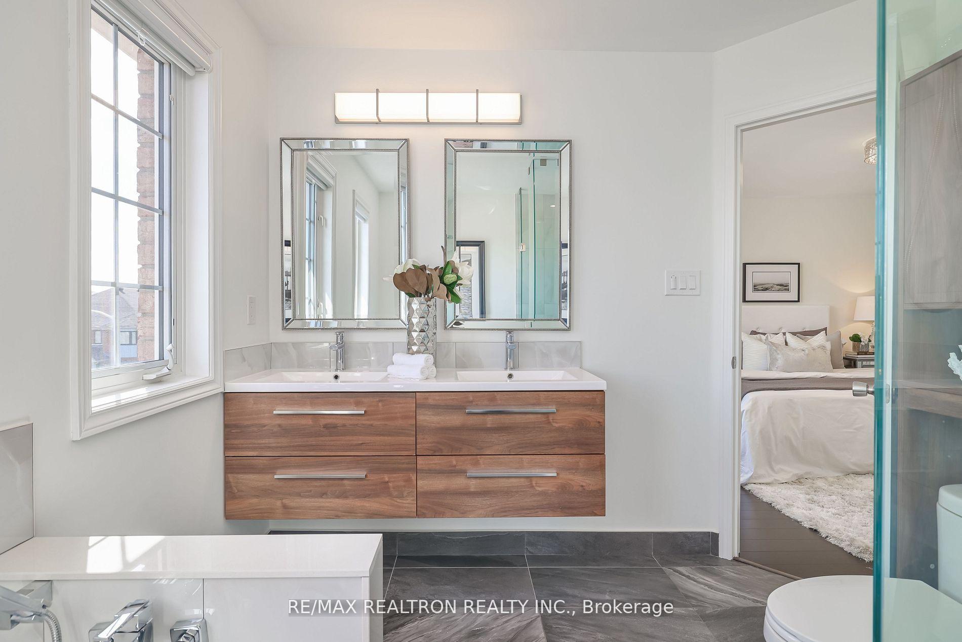 Photo 19 of 18 Sugarforest Drive, Vaughan, Patterson — HOMEH