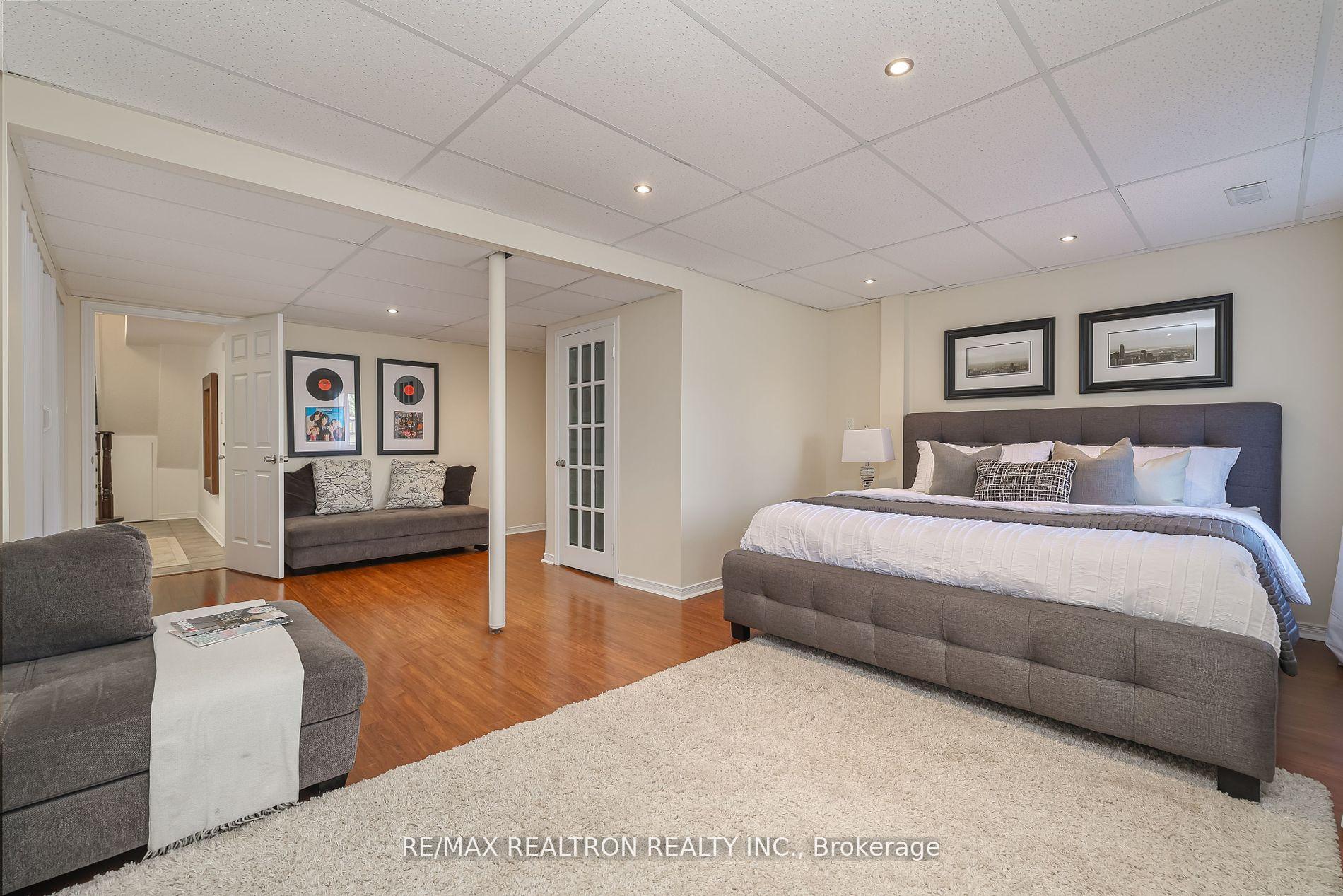 Photo 9 of 18 Sugarforest Drive, Vaughan, Patterson — HOMEH