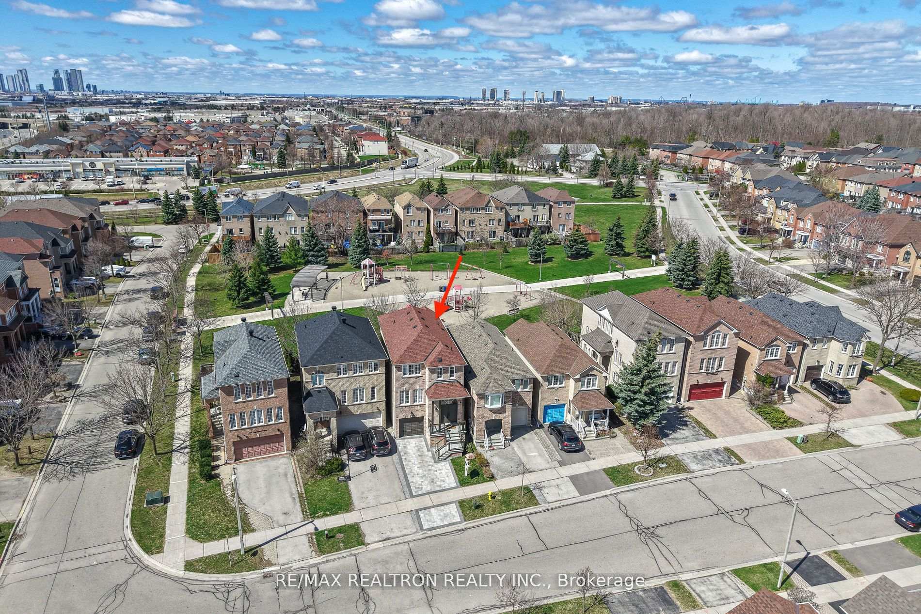 Photo 25 of 18 Sugarforest Drive, Vaughan, Patterson — HOMEH