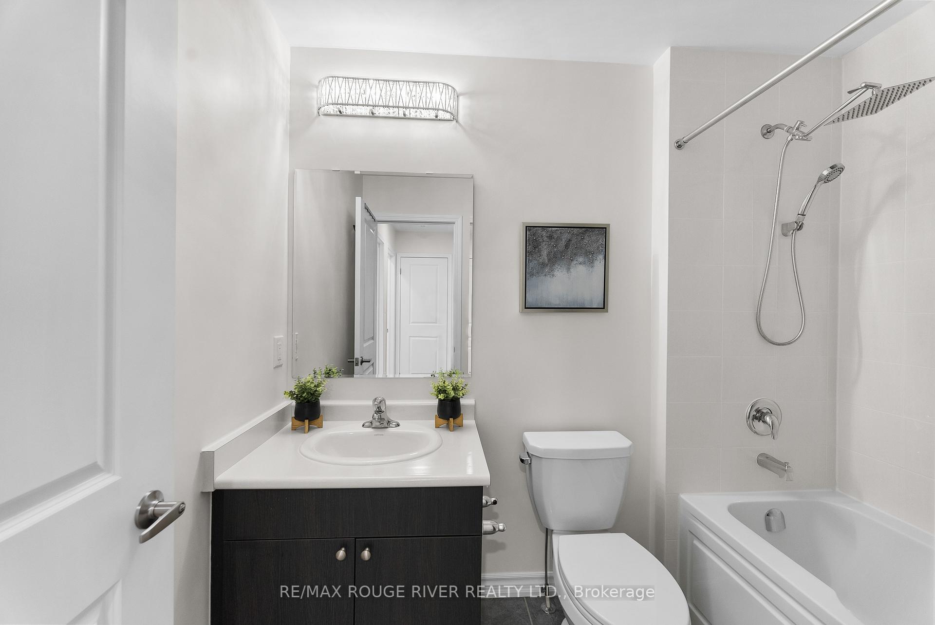 Photo 16 of 26 Goldeye Street, Whitby, Rural Whitby — HOMEH