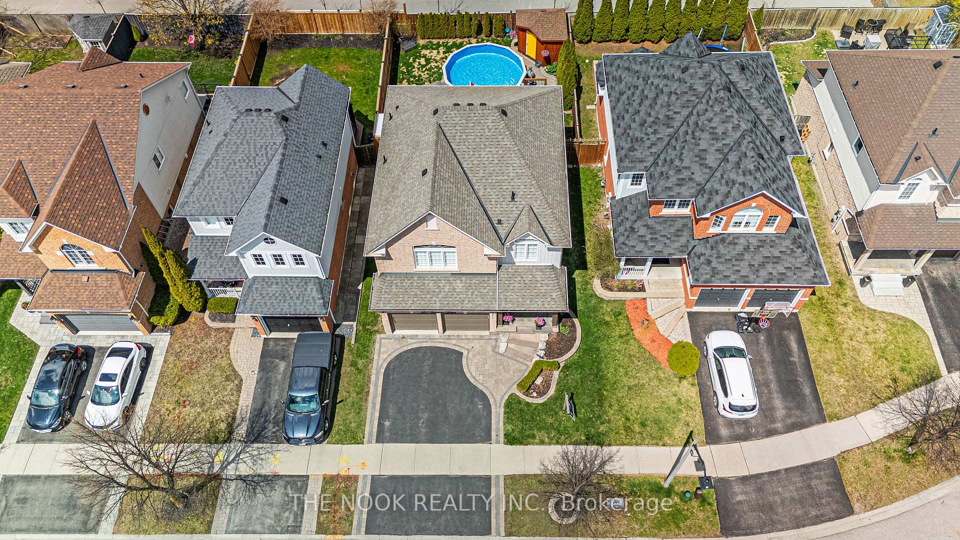 Photo 4 of 150 Toscana Drive, Whitby, Taunton North — HOMEH