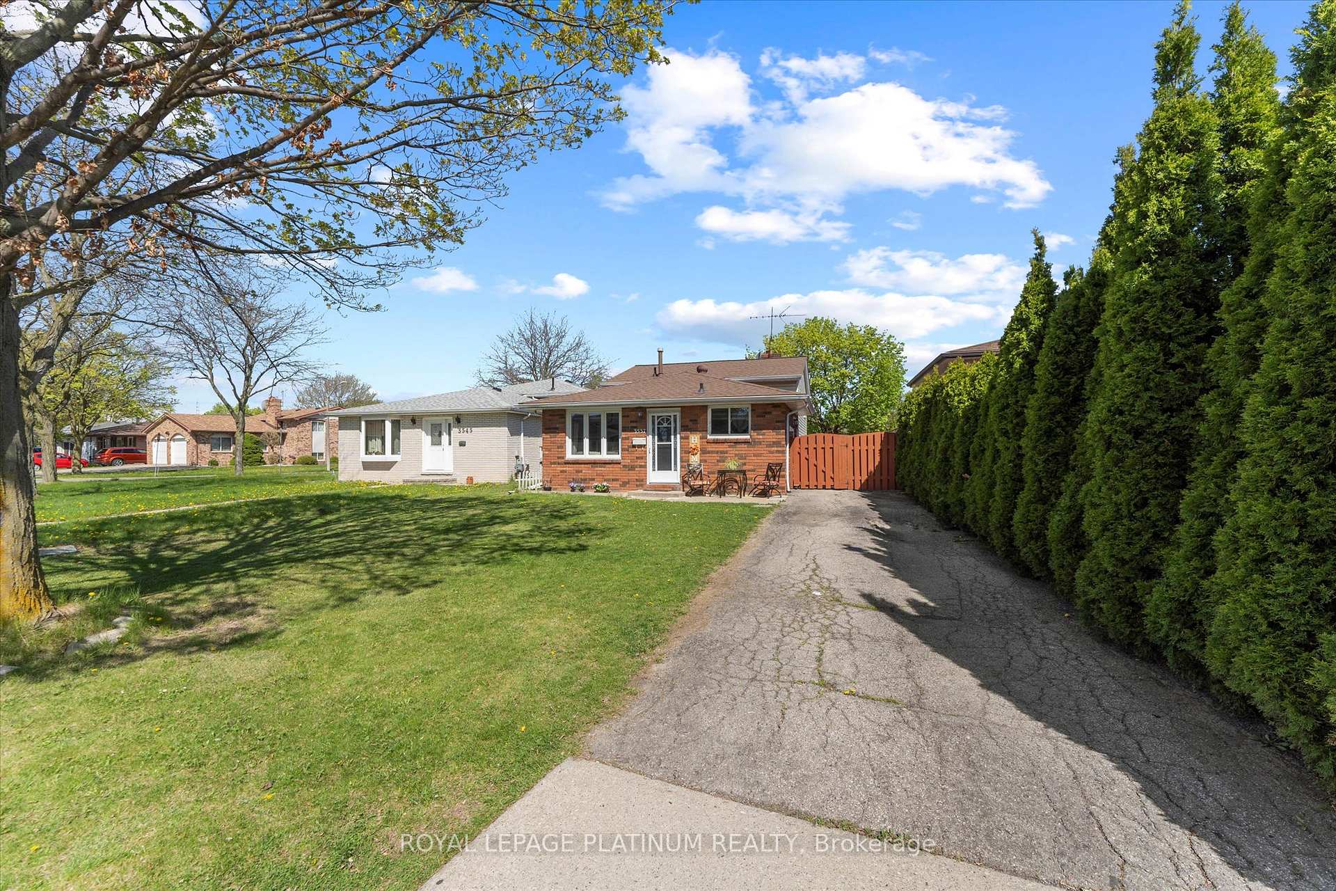 Photo 13 of 3537 Hemlock Road, Windsor — HOMEH