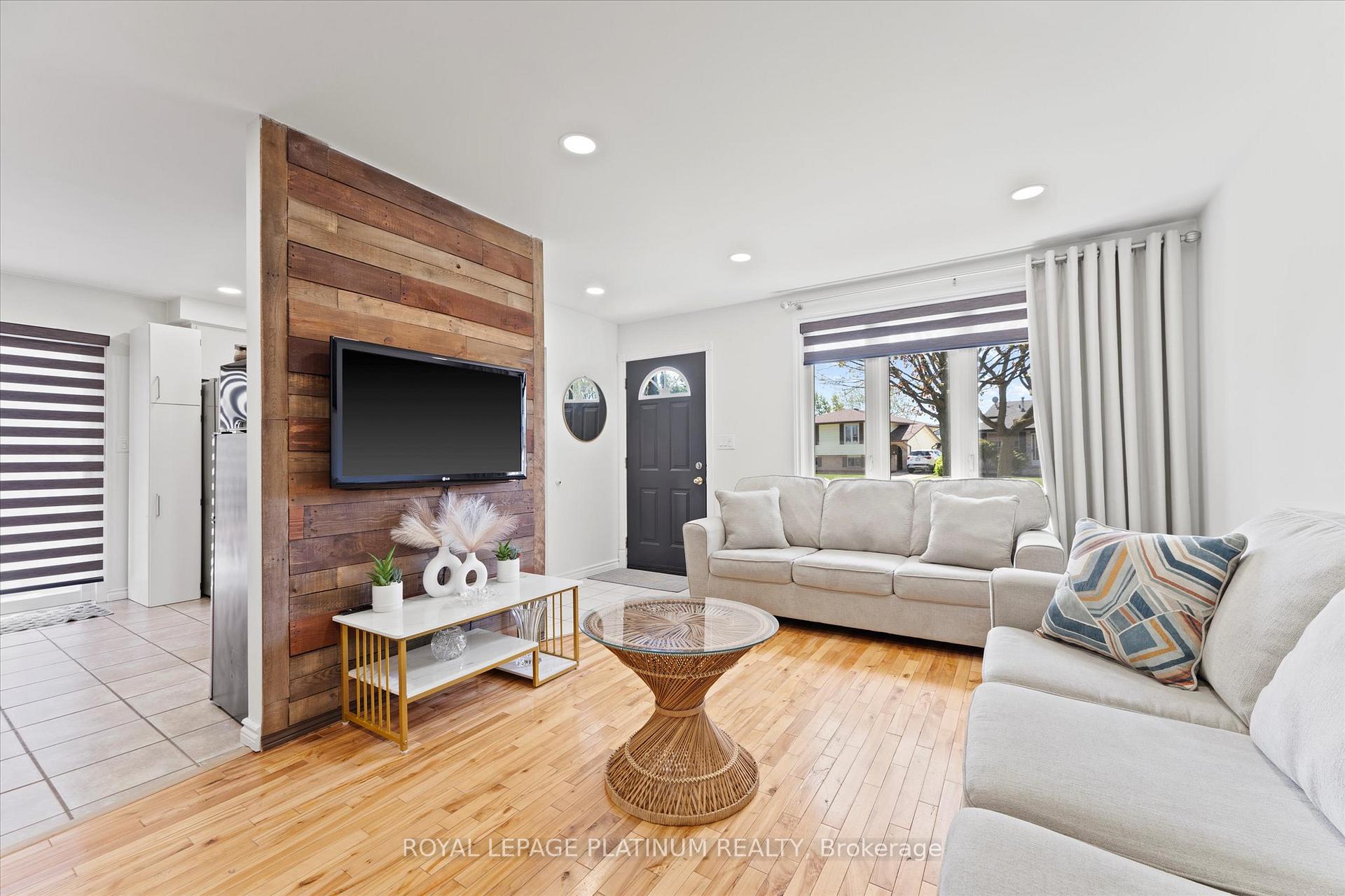 Photo 10 of 3537 Hemlock Road, Windsor — HOMEH