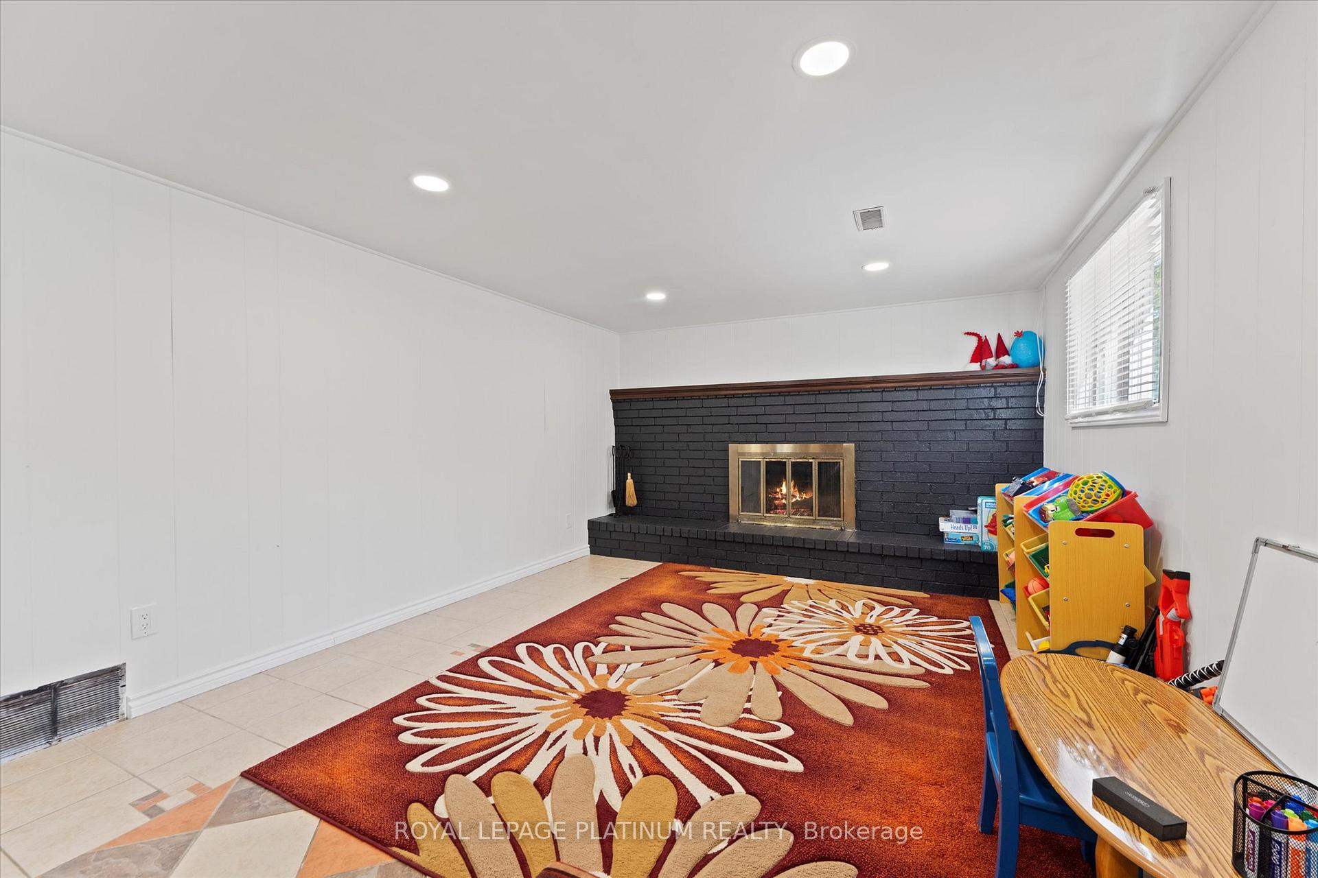 Photo 20 of 3537 Hemlock Road, Windsor — HOMEH