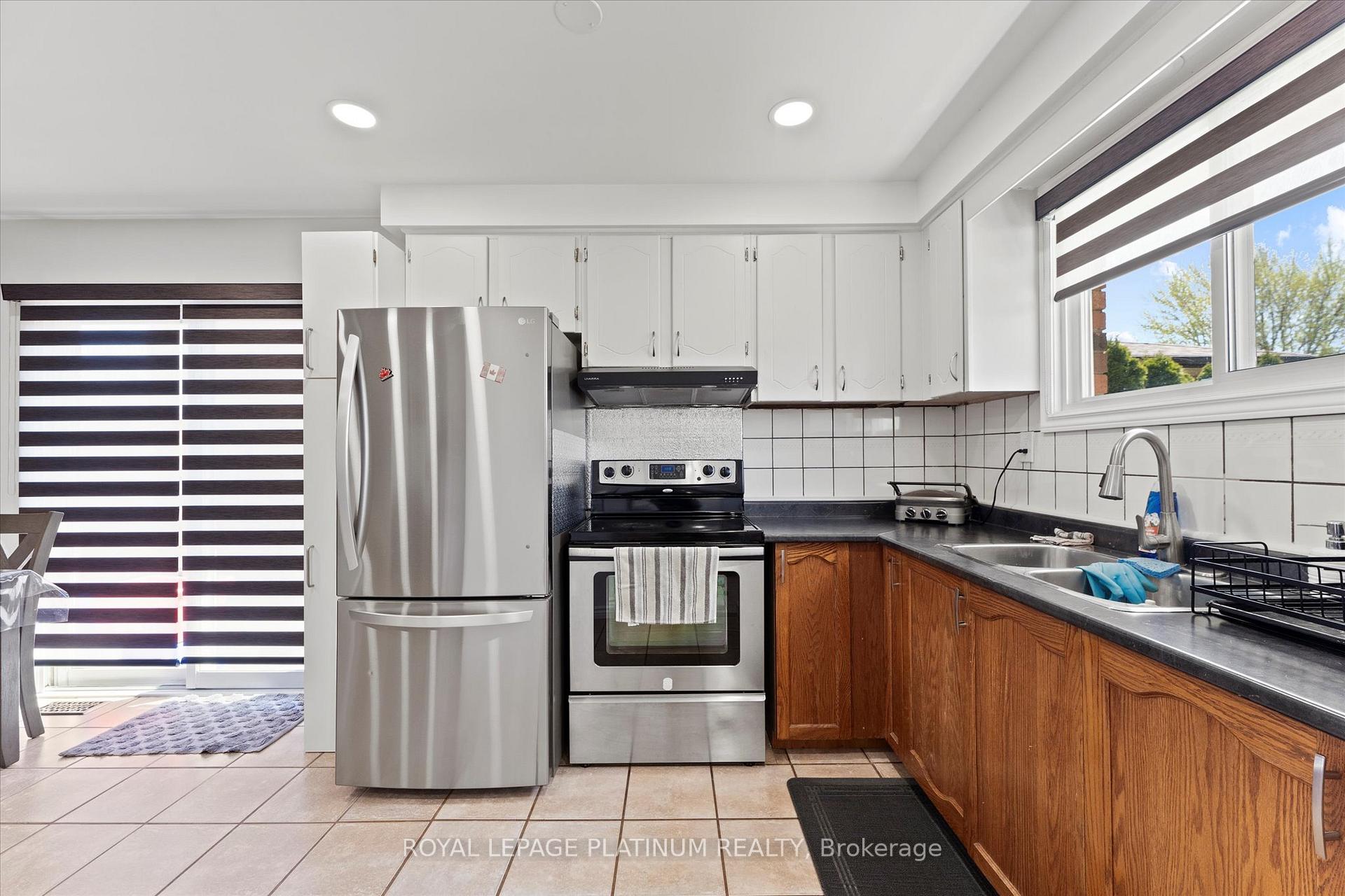 Photo 14 of 3537 Hemlock Road, Windsor — HOMEH