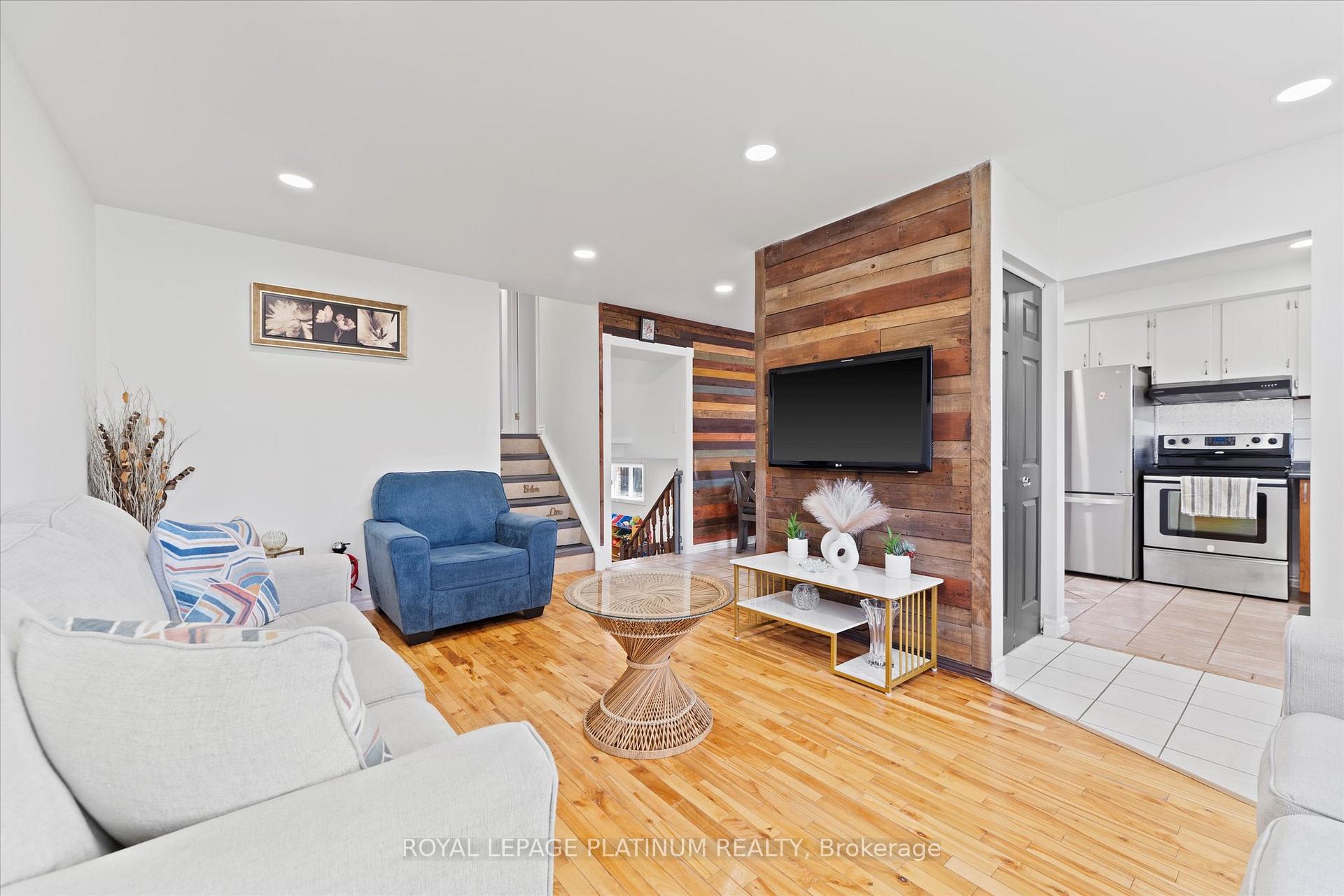 Photo 12 of 3537 Hemlock Road, Windsor — HOMEH