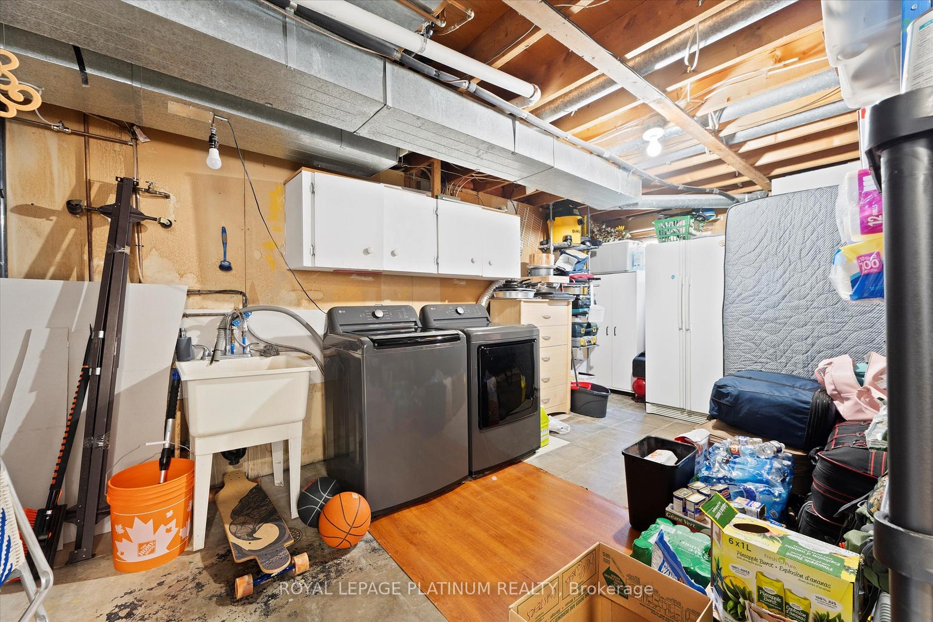 Photo 16 of 3537 Hemlock Road, Windsor — HOMEH