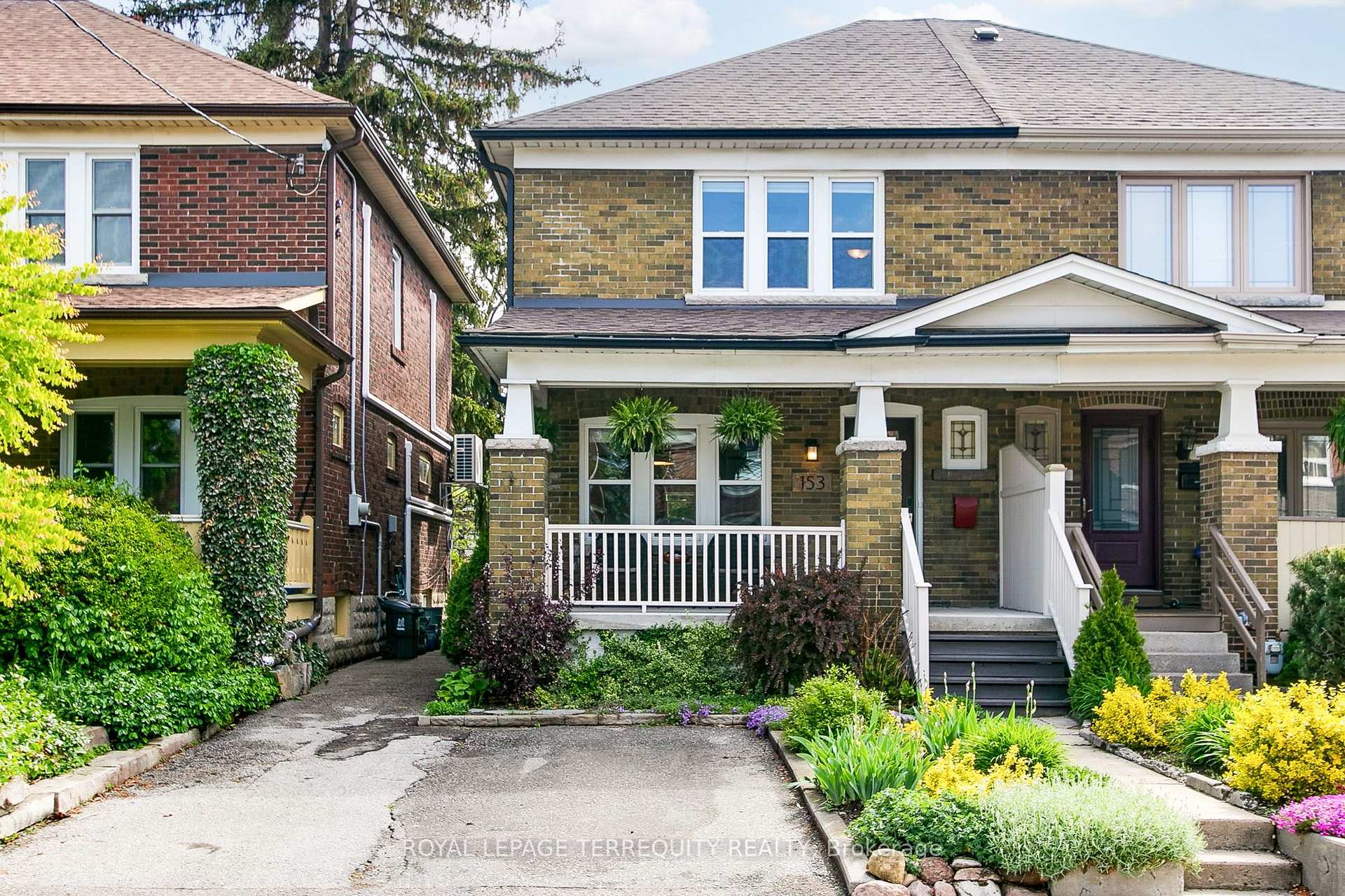 Photo 1 of 153 Linsmore Crescent, Toronto, Danforth Village-East York — HOMEH