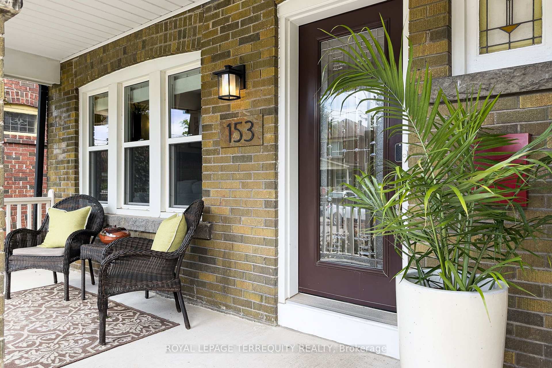 Photo 5 of 153 Linsmore Crescent, Toronto, Danforth Village-East York — HOMEH