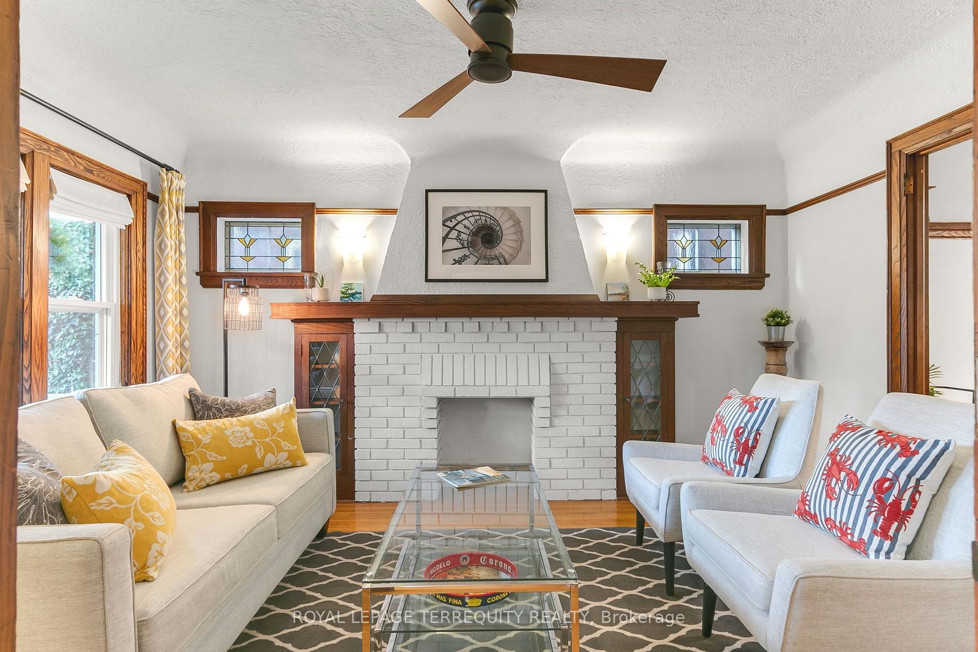 Photo 2 of 153 Linsmore Crescent, Toronto, Danforth Village-East York — HOMEH