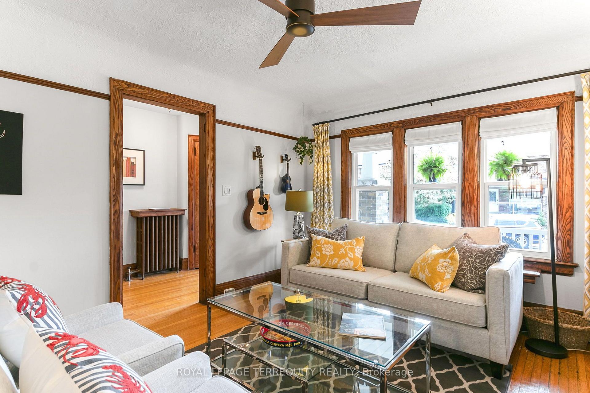 Photo 19 of 153 Linsmore Crescent, Toronto, Danforth Village-East York — HOMEH