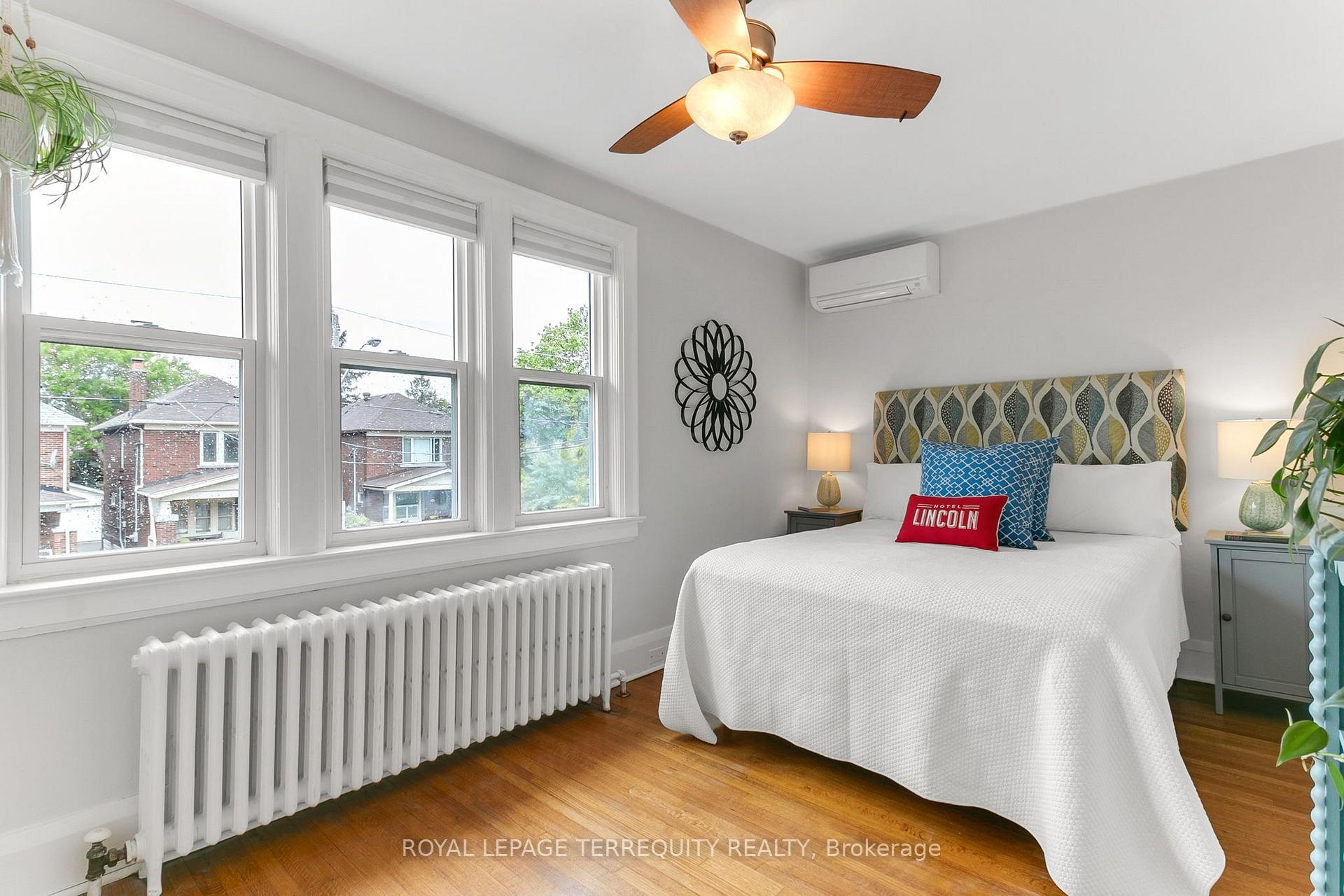 Photo 14 of 153 Linsmore Crescent, Toronto, Danforth Village-East York — HOMEH