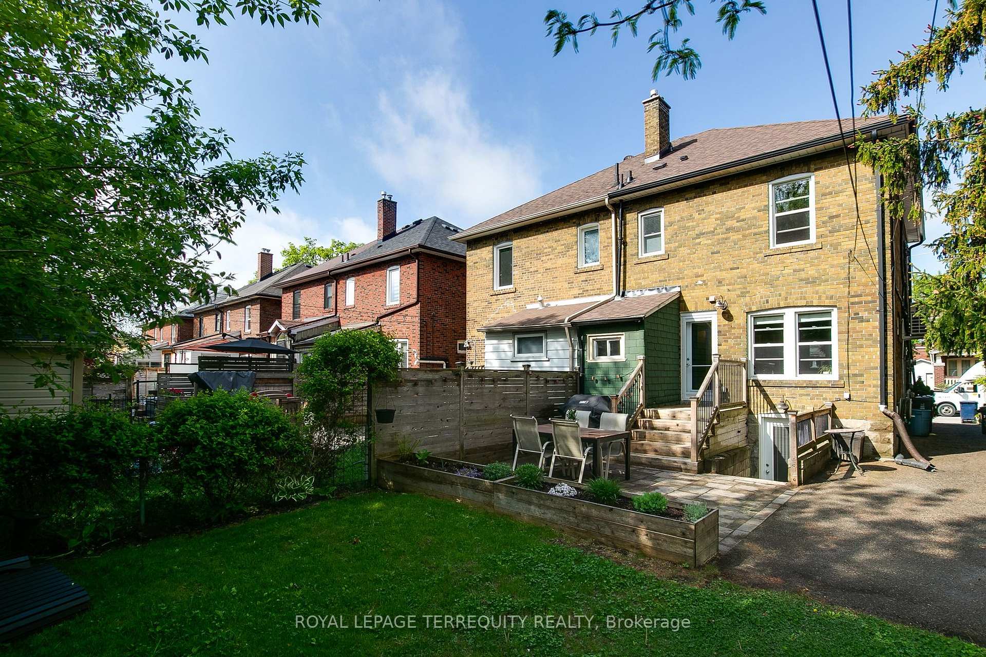 Photo 28 of 153 Linsmore Crescent, Toronto, Danforth Village-East York — HOMEH