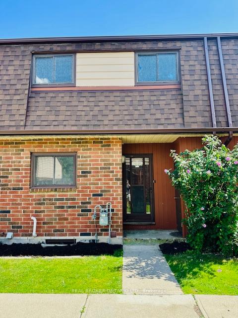 Photo 1 of Unit 52, 1350 Garth Street, Hamilton, Gilkson — HOMEH