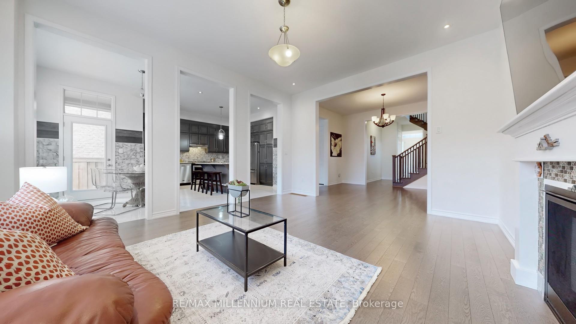 Photo 6 of 139 Pierre Berton Boulevard, Vaughan, Kleinburg — HOMEH