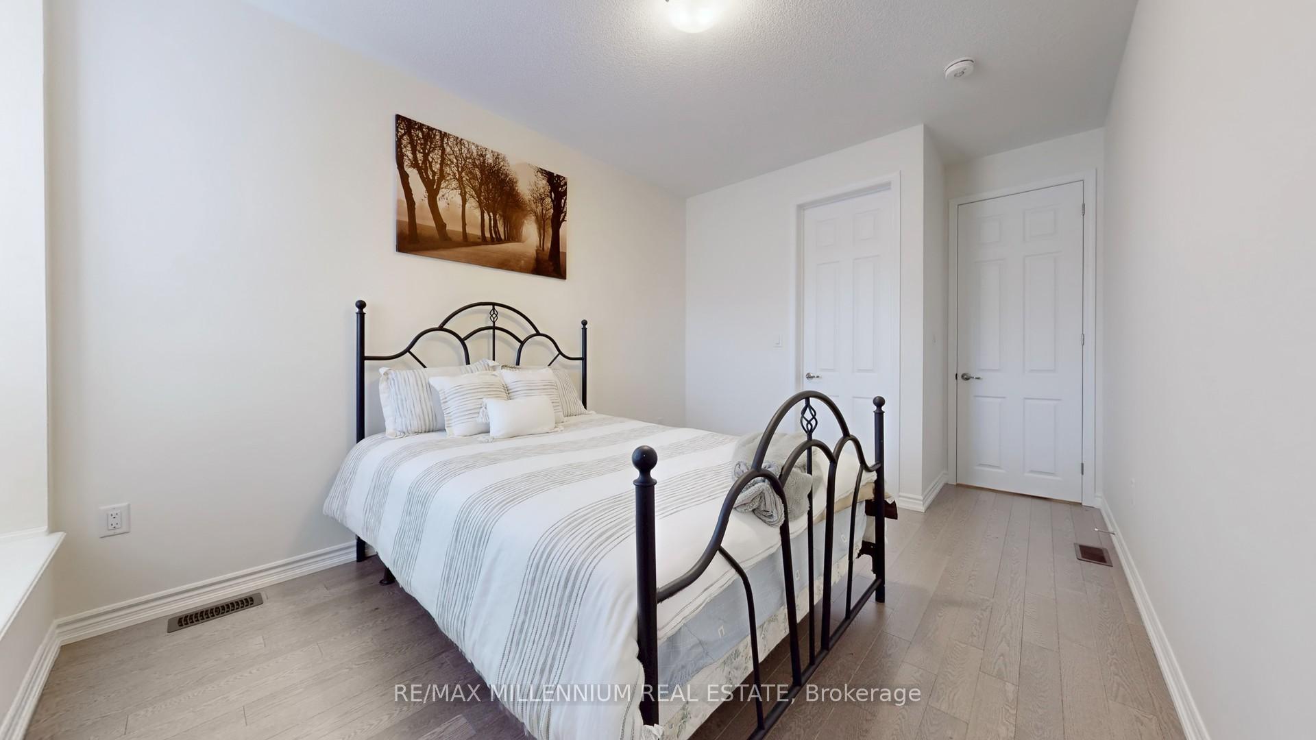 Photo 38 of 139 Pierre Berton Boulevard, Vaughan, Kleinburg — HOMEH