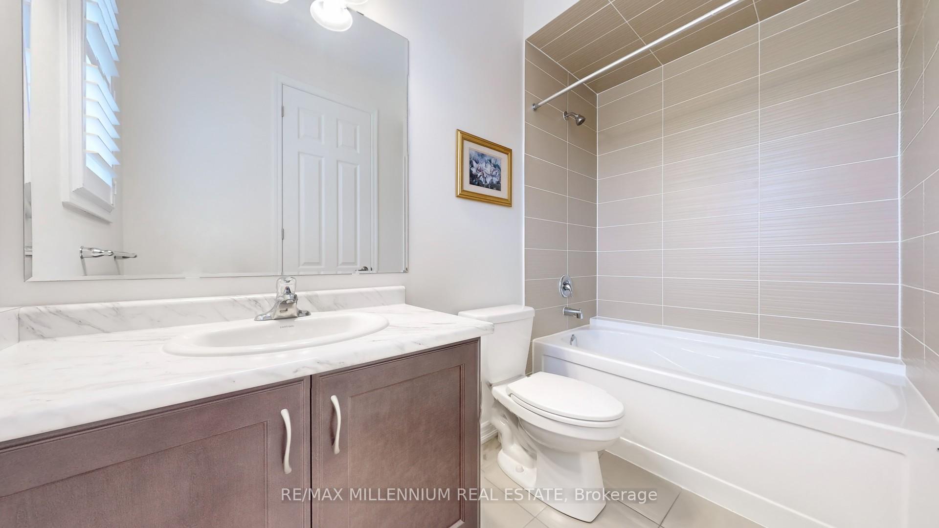 Photo 26 of 139 Pierre Berton Boulevard, Vaughan, Kleinburg — HOMEH