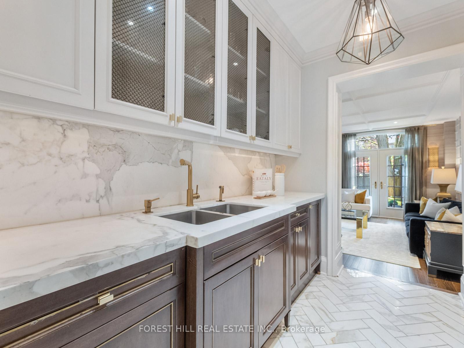 Photo 9 of 204 Glen Cedar Road, Toronto, Humewood-Cedarvale — HOMEH