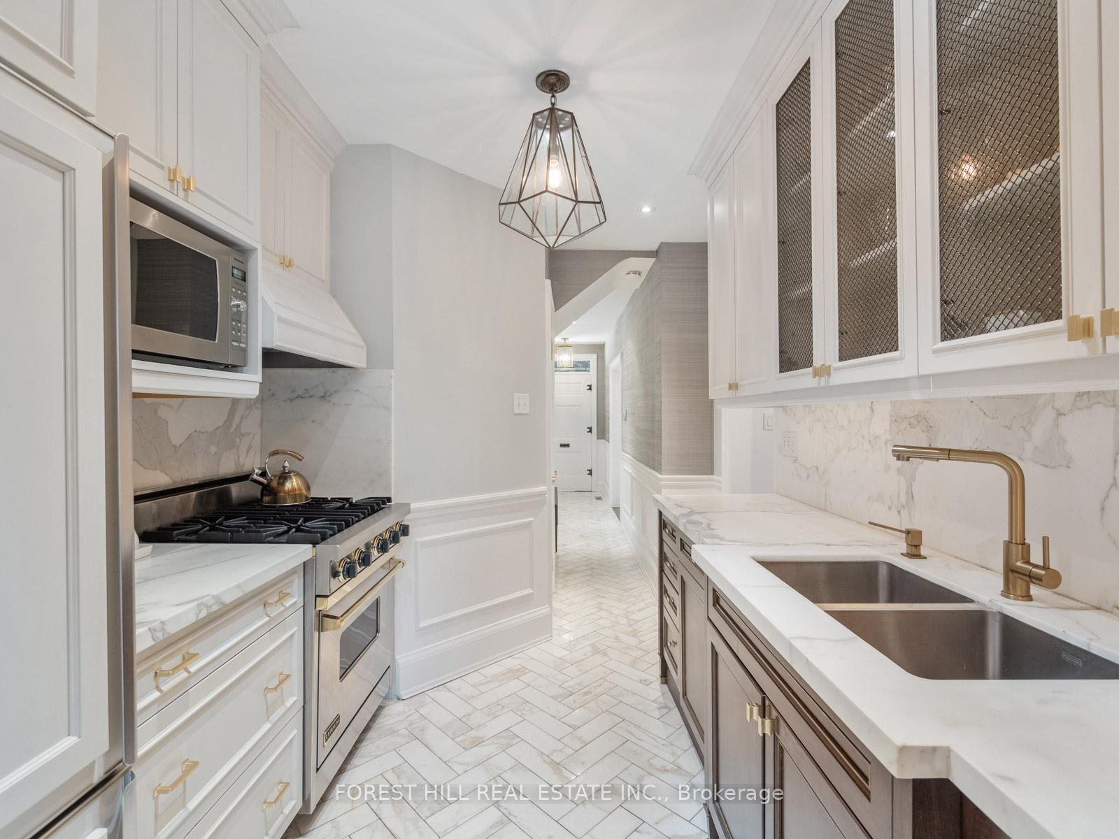Photo 31 of 204 Glen Cedar Road, Toronto, Humewood-Cedarvale — HOMEH