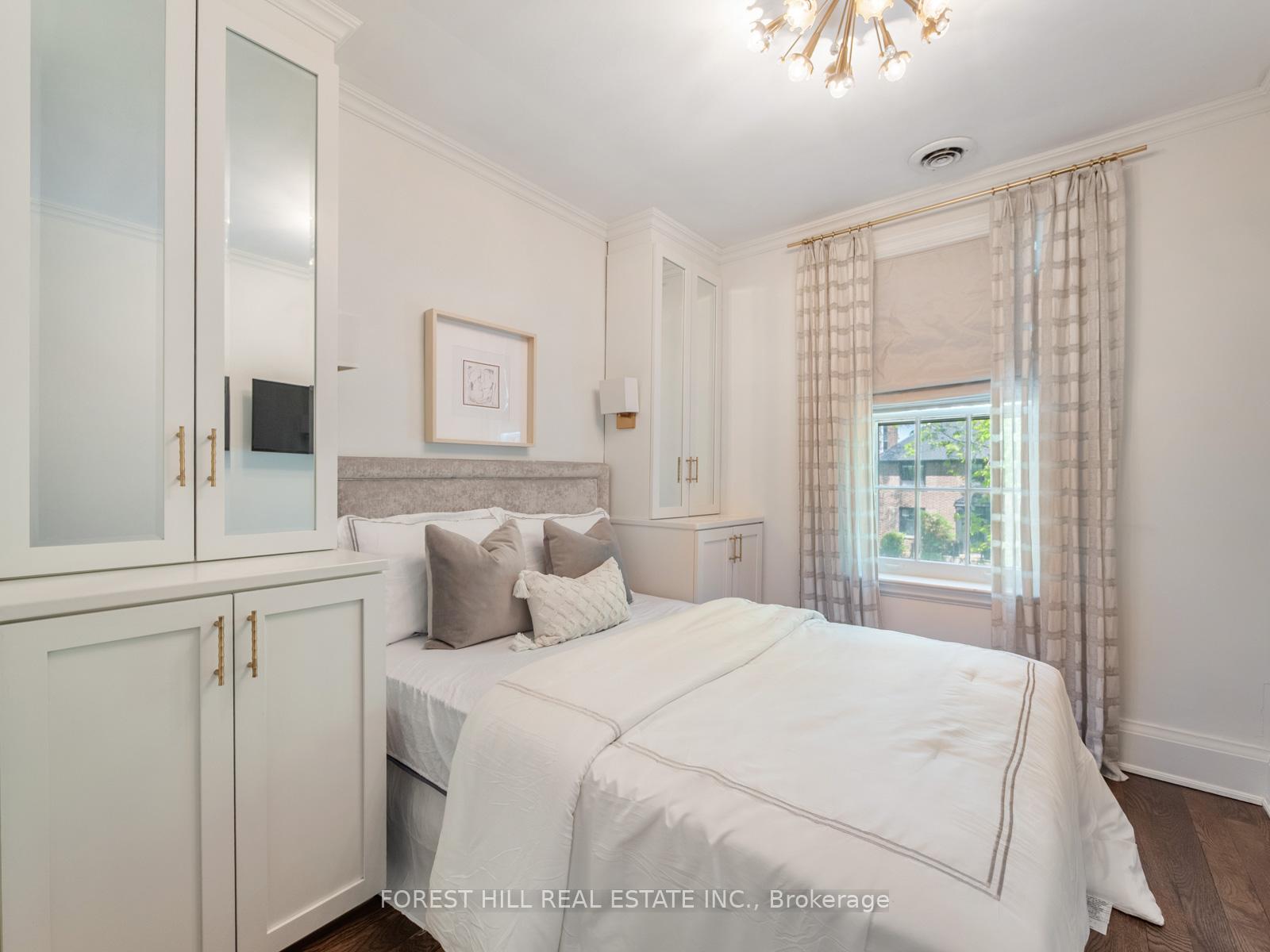 Photo 11 of 204 Glen Cedar Road, Toronto, Humewood-Cedarvale — HOMEH