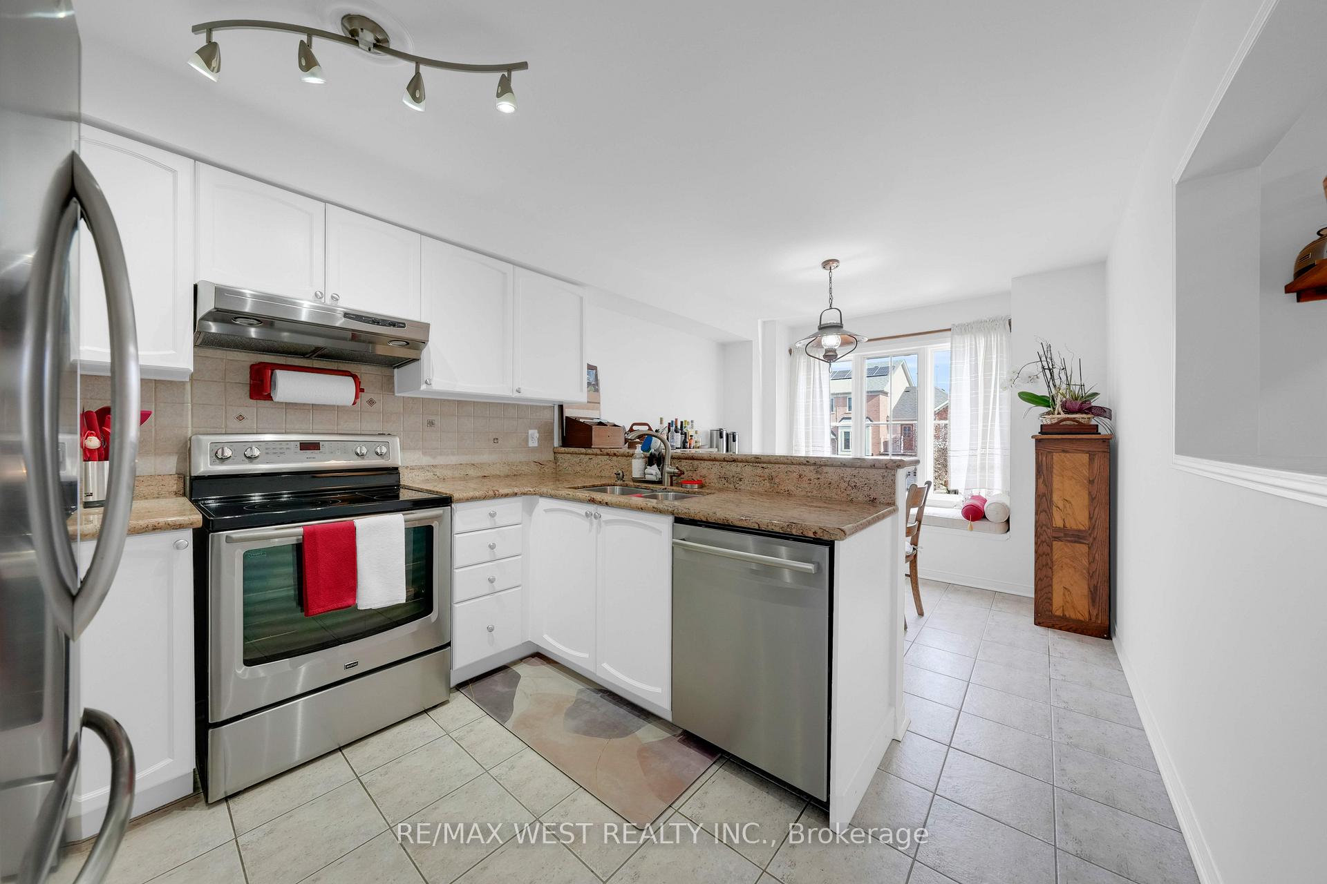 Photo 5 of 12 Charlotte Angliss Road, Markham, Vinegar Hill — HOMEH