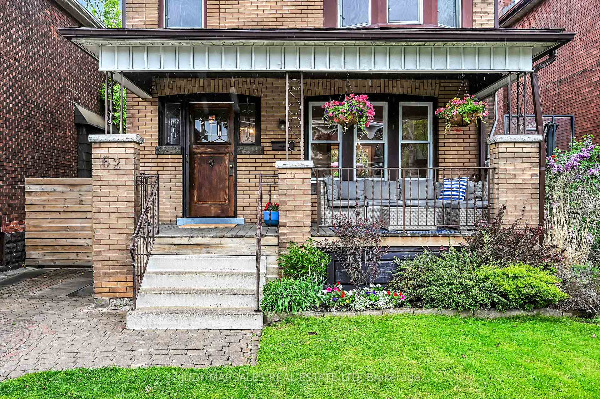 Photo 11 of 62 Kensington Avenue N, Hamilton, Crown Point — HOMEH