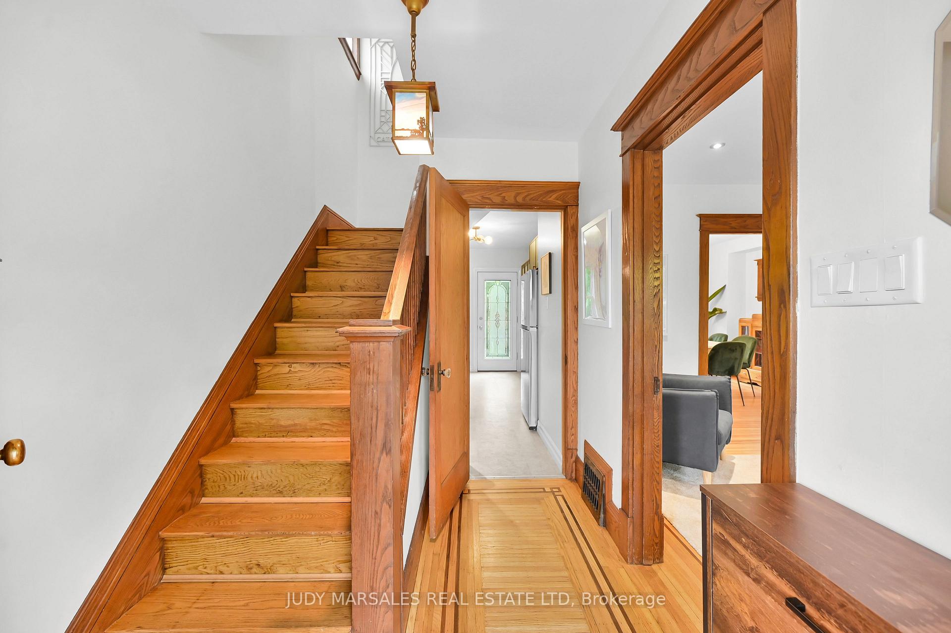 Photo 20 of 62 Kensington Avenue N, Hamilton, Crown Point — HOMEH