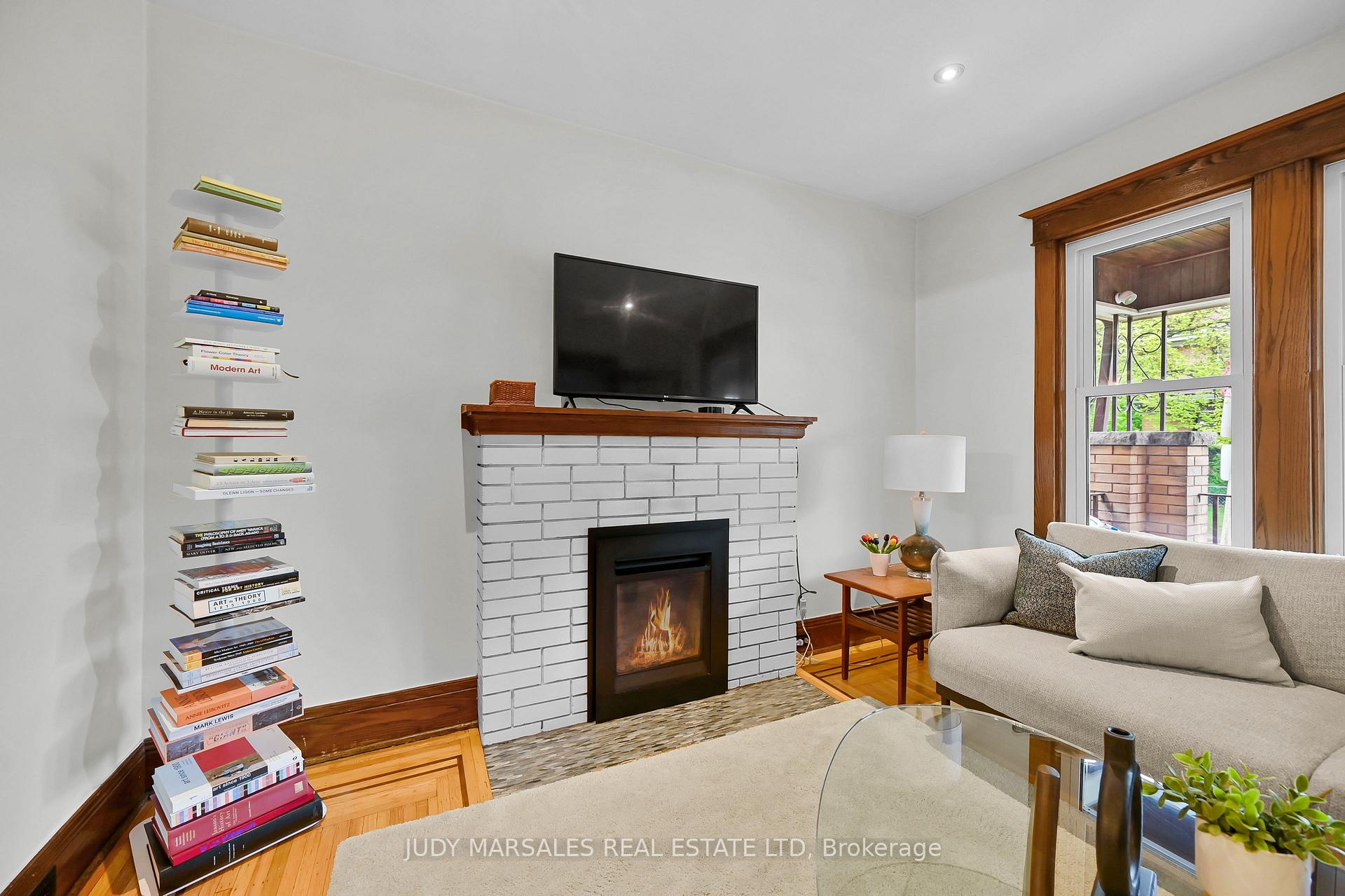 Photo 22 of 62 Kensington Avenue N, Hamilton, Crown Point — HOMEH