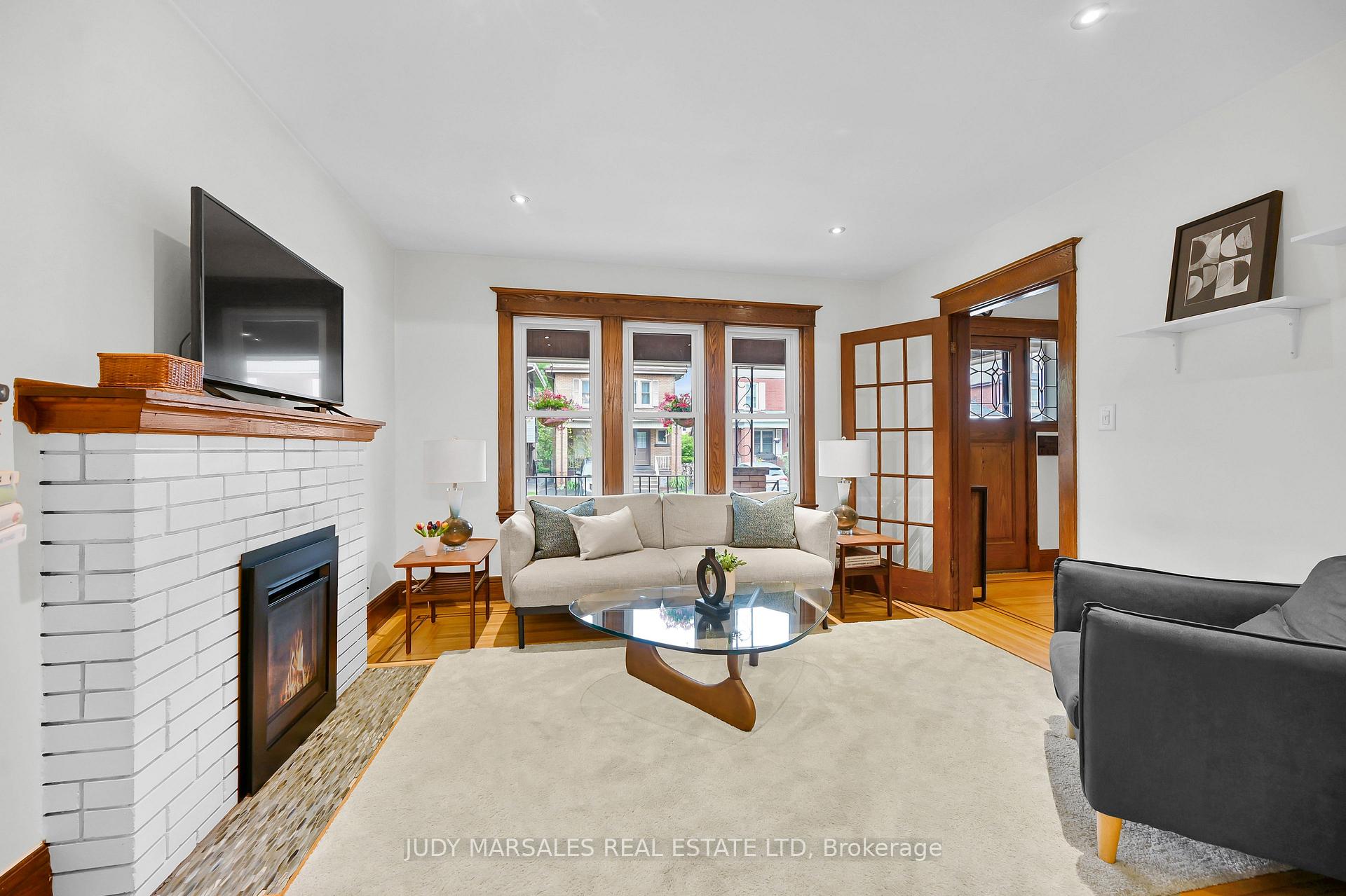 Photo 23 of 62 Kensington Avenue N, Hamilton, Crown Point — HOMEH