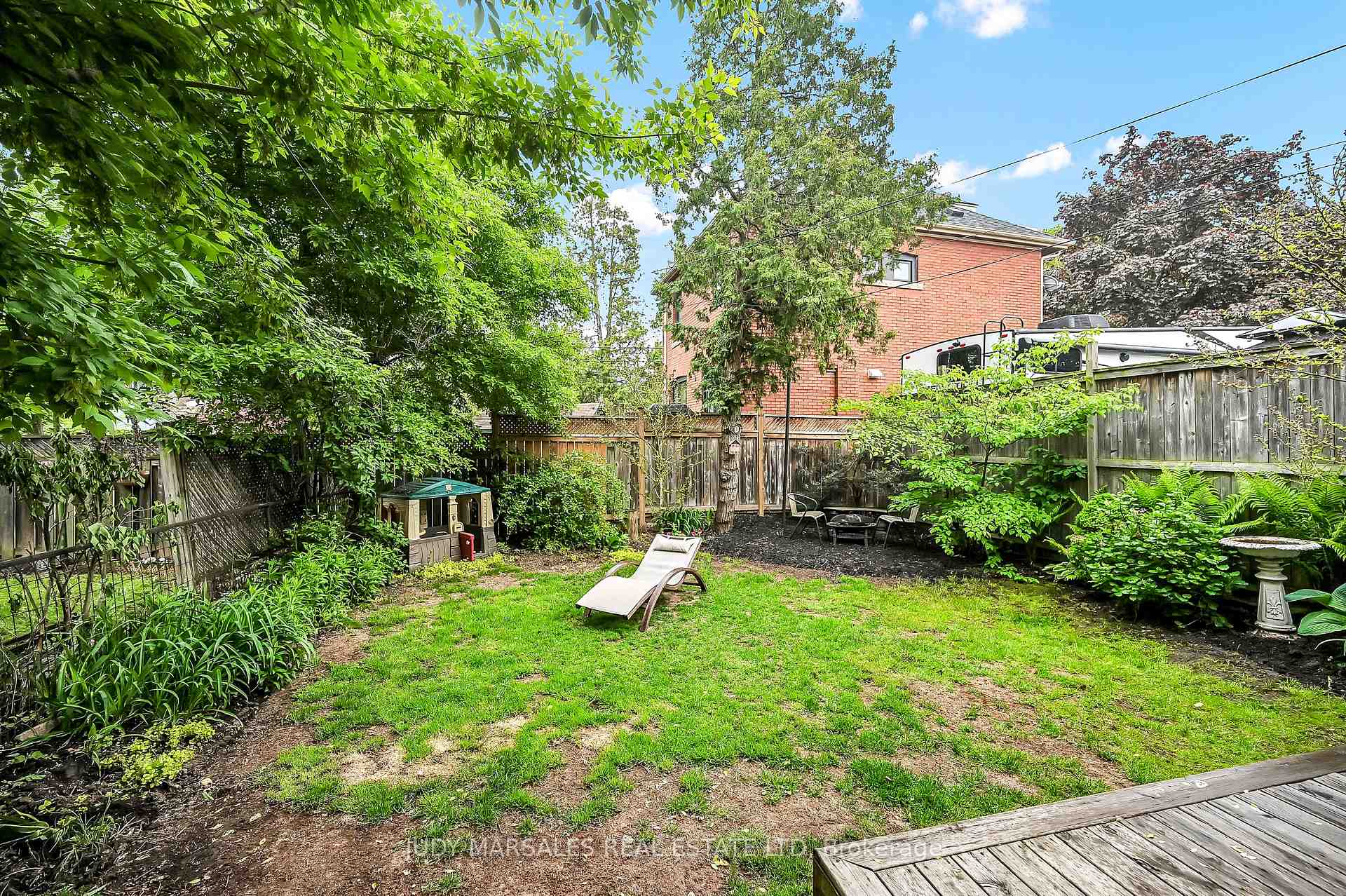 Photo 38 of 62 Kensington Avenue N, Hamilton, Crown Point — HOMEH