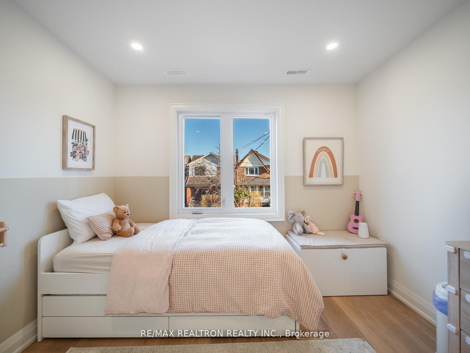 Photo 37 of 400 Strathmore Boulevard, Toronto, Danforth — HOMEH