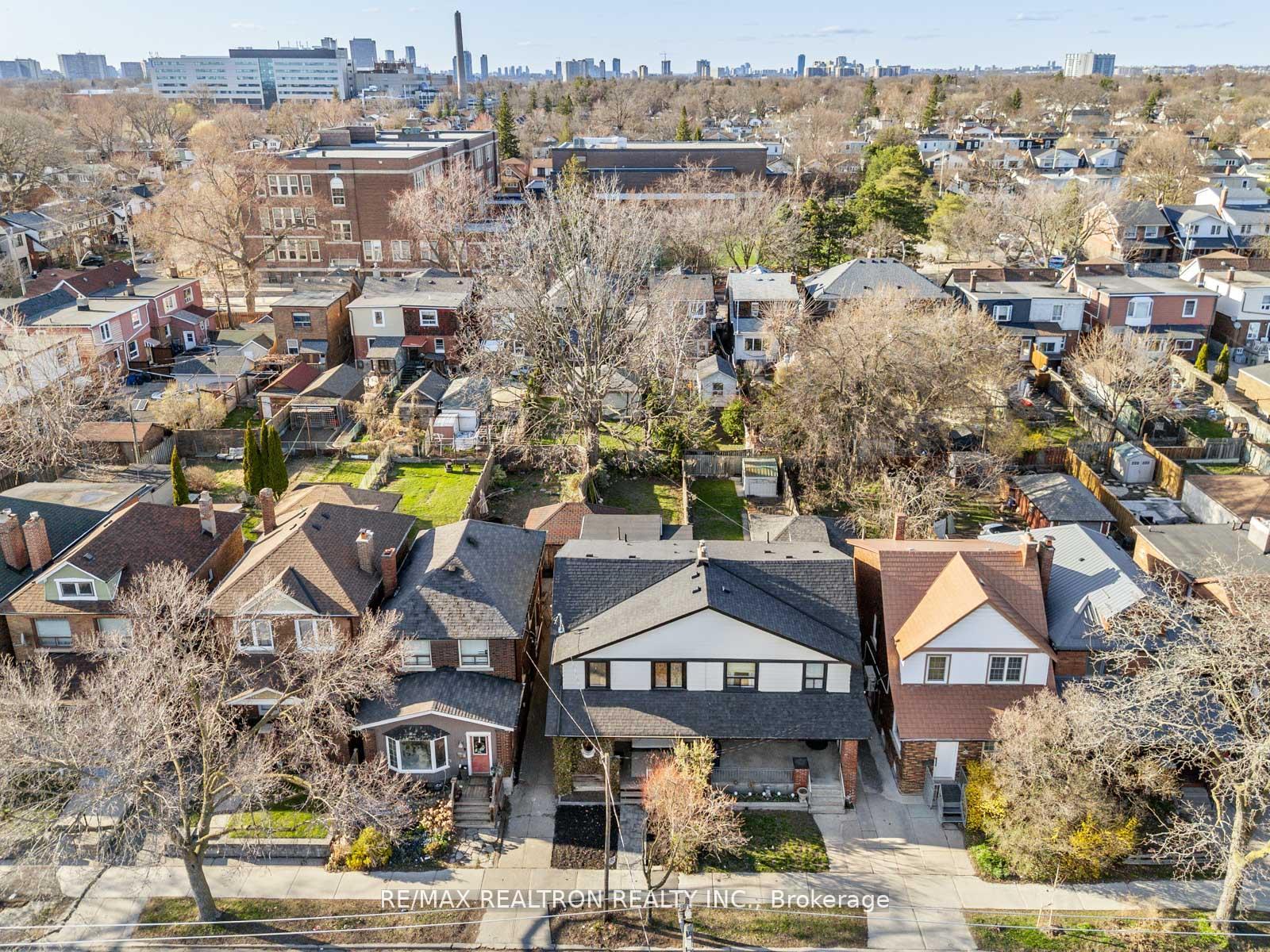 Photo 33 of 400 Strathmore Boulevard, Toronto, Danforth — HOMEH