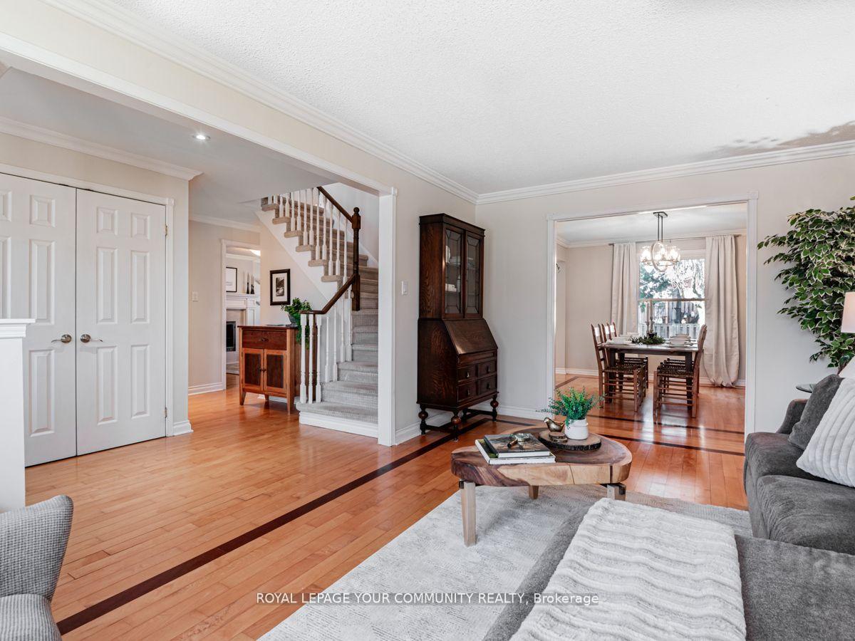 Photo 5 of 46 Garnish Green, Markham, Markham Village — HOMEH