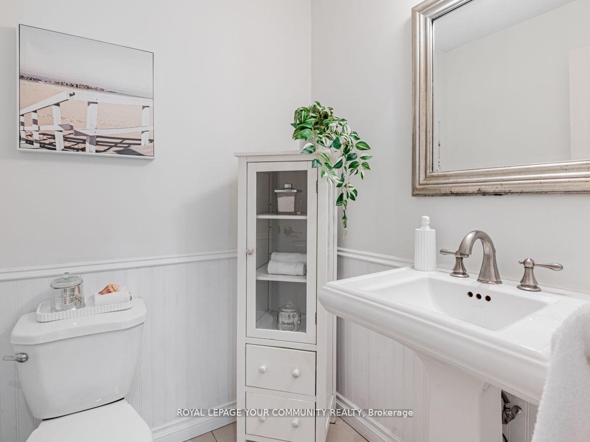 Photo 12 of 46 Garnish Green, Markham, Markham Village — HOMEH