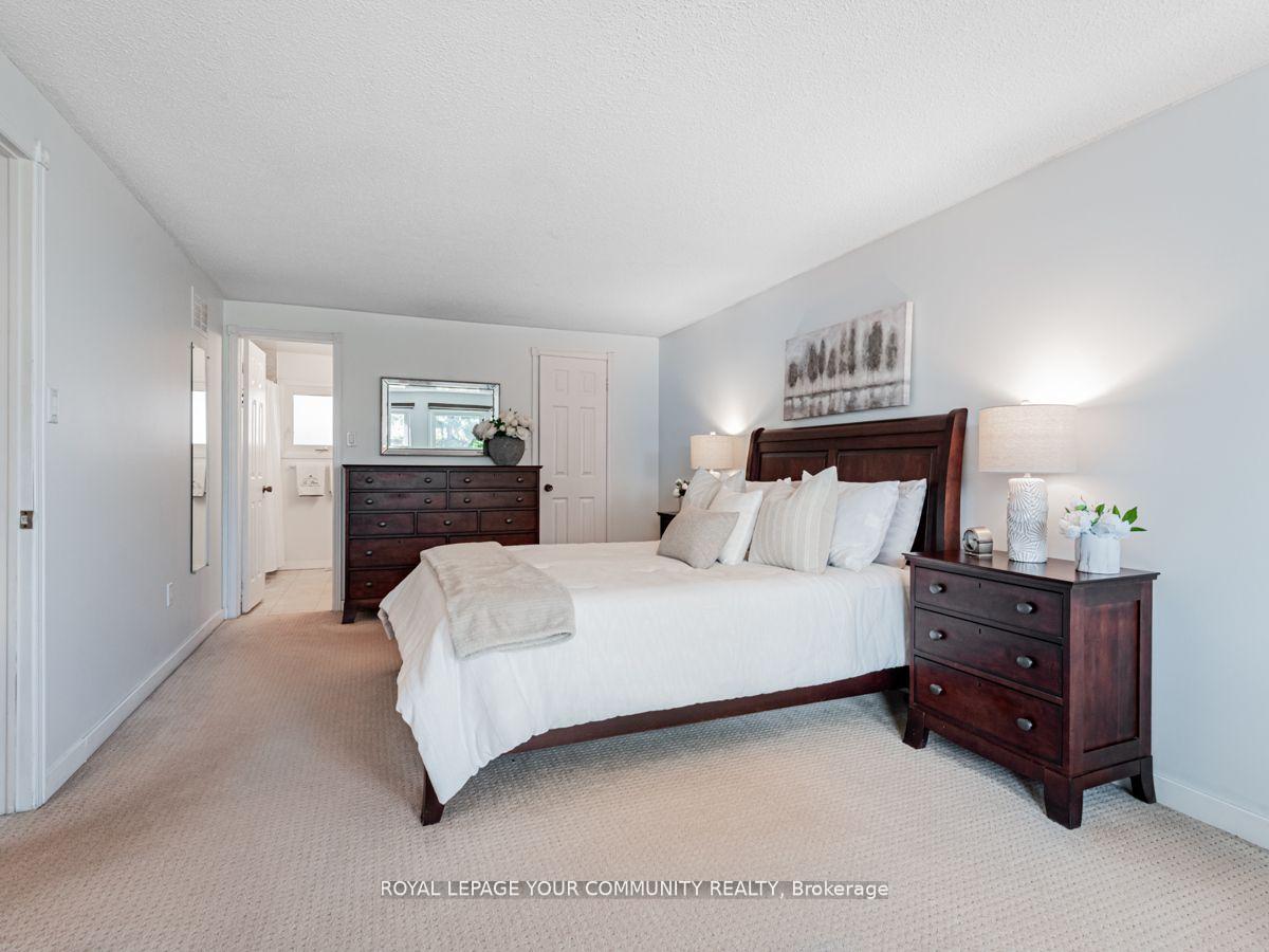 Photo 15 of 46 Garnish Green, Markham, Markham Village — HOMEH