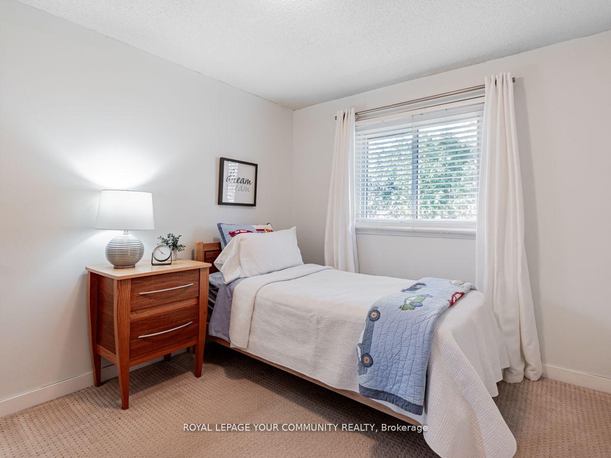 Photo 18 of 46 Garnish Green, Markham, Markham Village — HOMEH