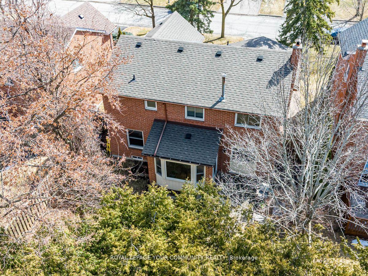 Photo 40 of 46 Garnish Green, Markham, Markham Village — HOMEH
