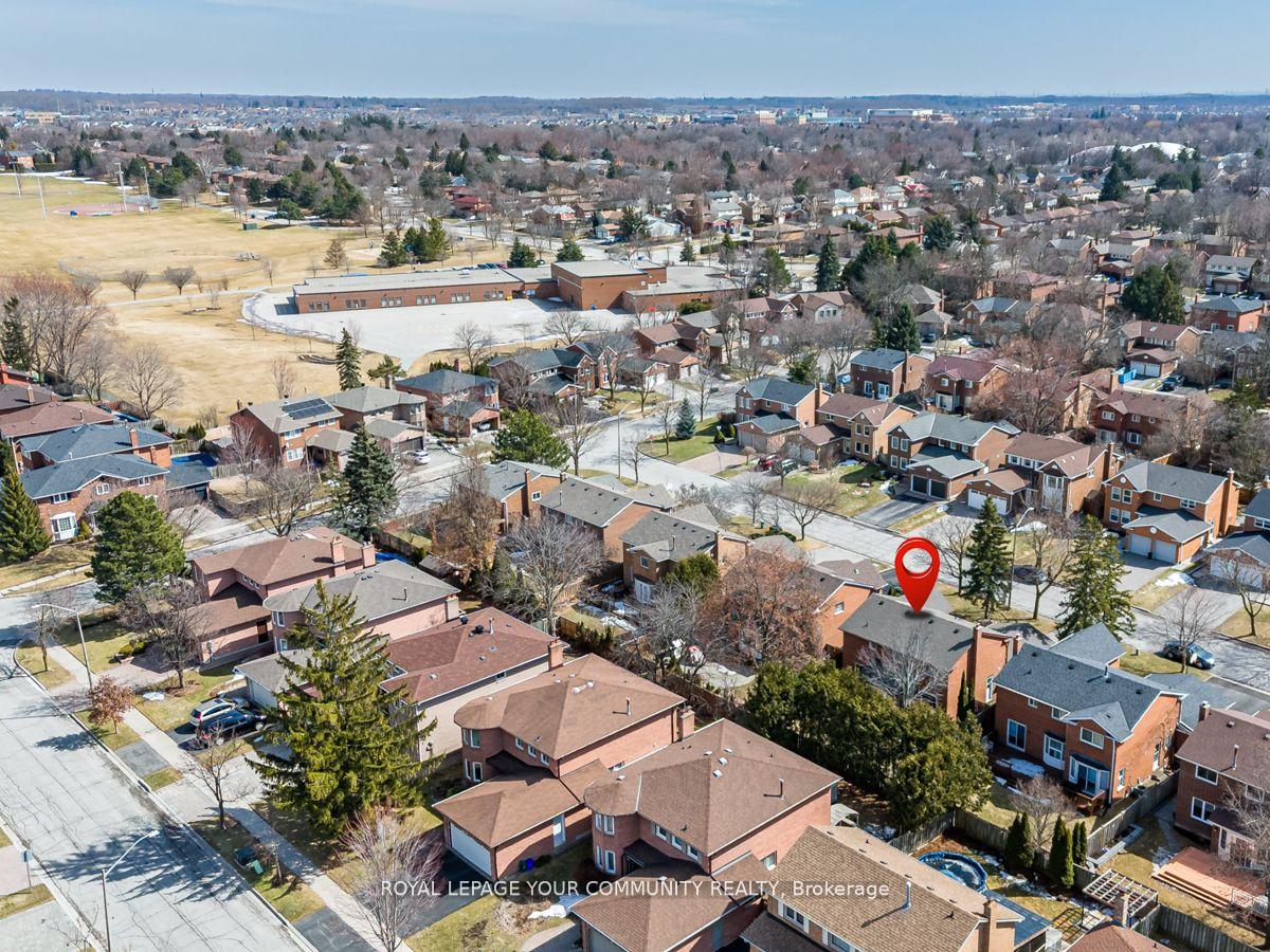 Photo 37 of 46 Garnish Green, Markham, Markham Village — HOMEH