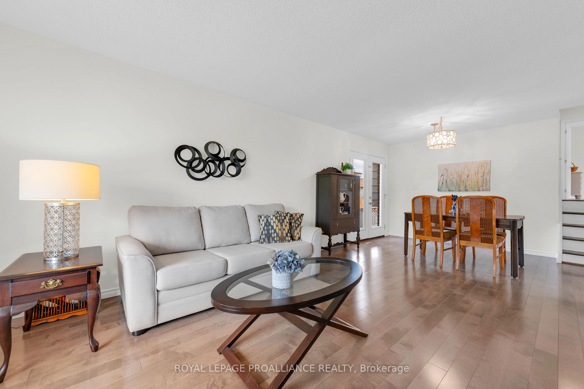 Photo 46 of 25 Cascade Boulevard, Belleville — HOMEH
