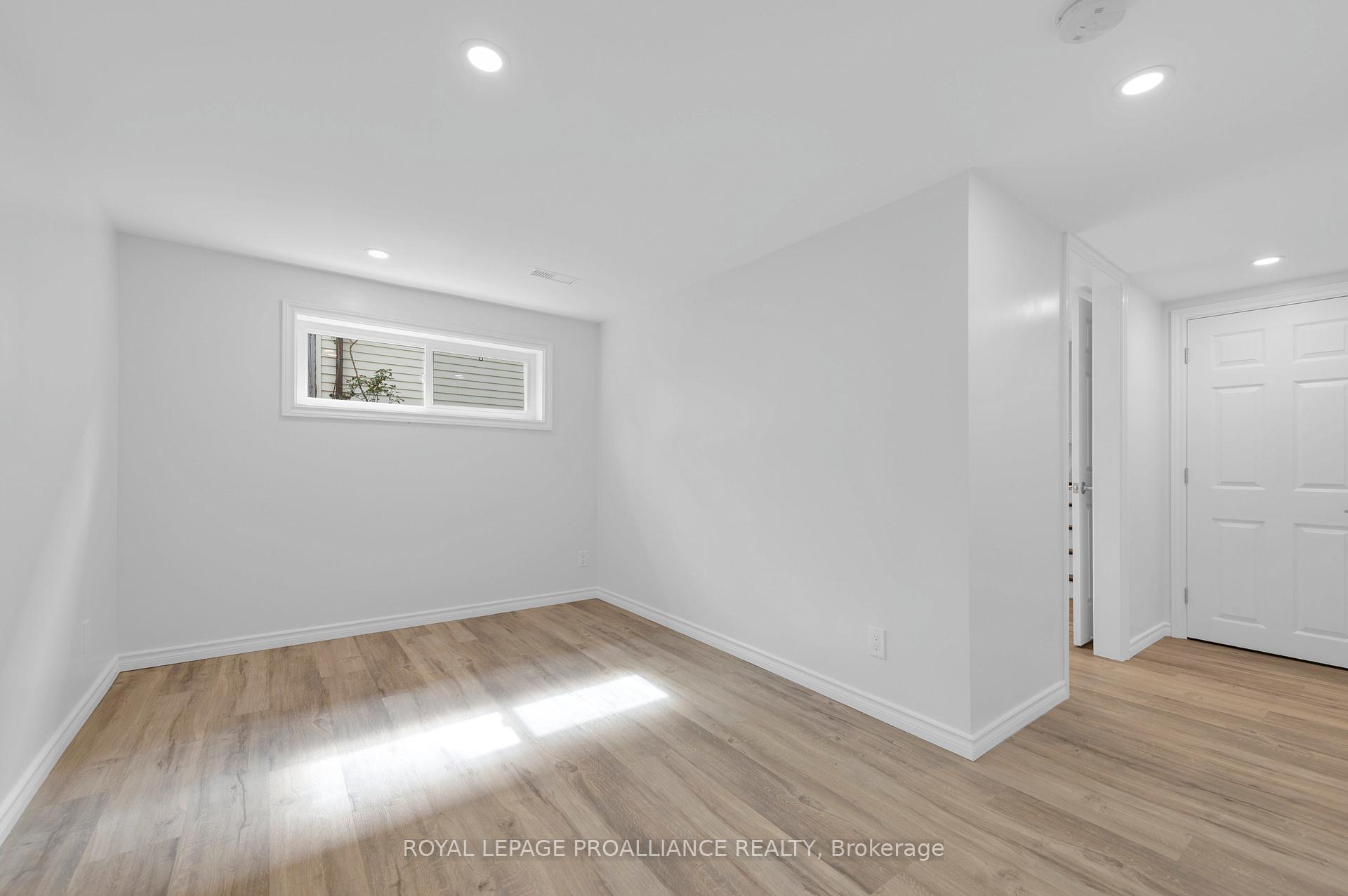 Photo 27 of 25 Cascade Boulevard, Belleville — HOMEH