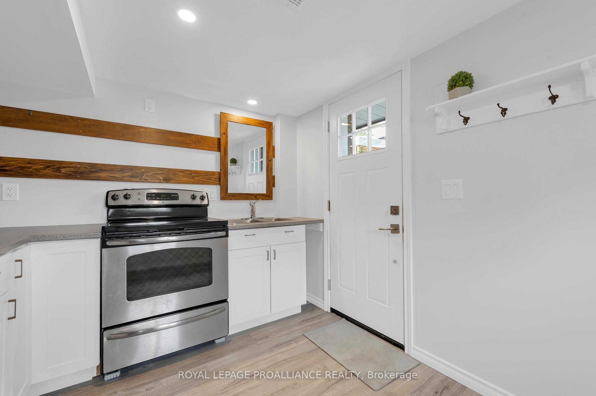 Photo 29 of 25 Cascade Boulevard, Belleville — HOMEH