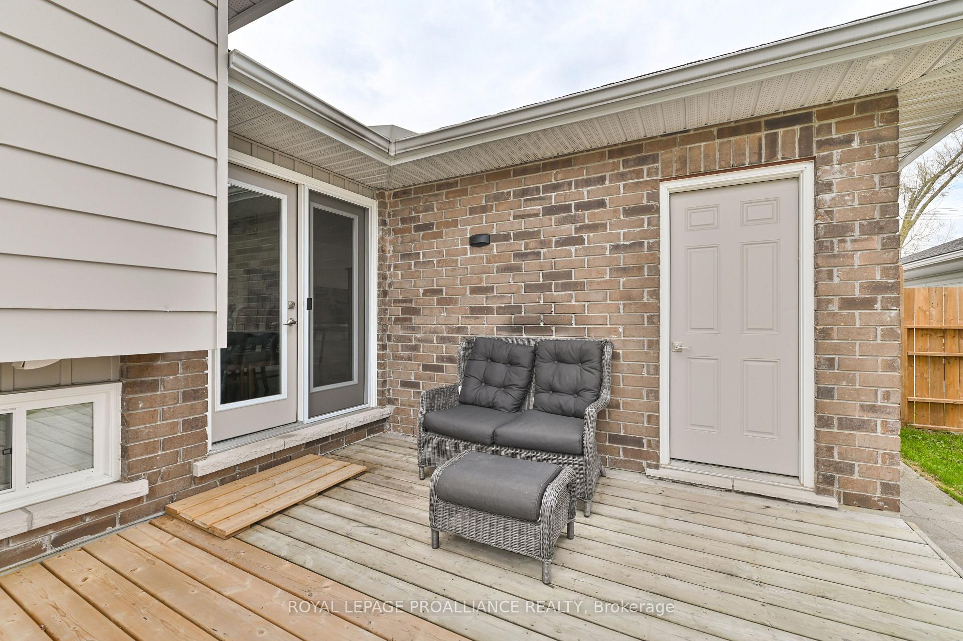 Photo 36 of 25 Cascade Boulevard, Belleville — HOMEH