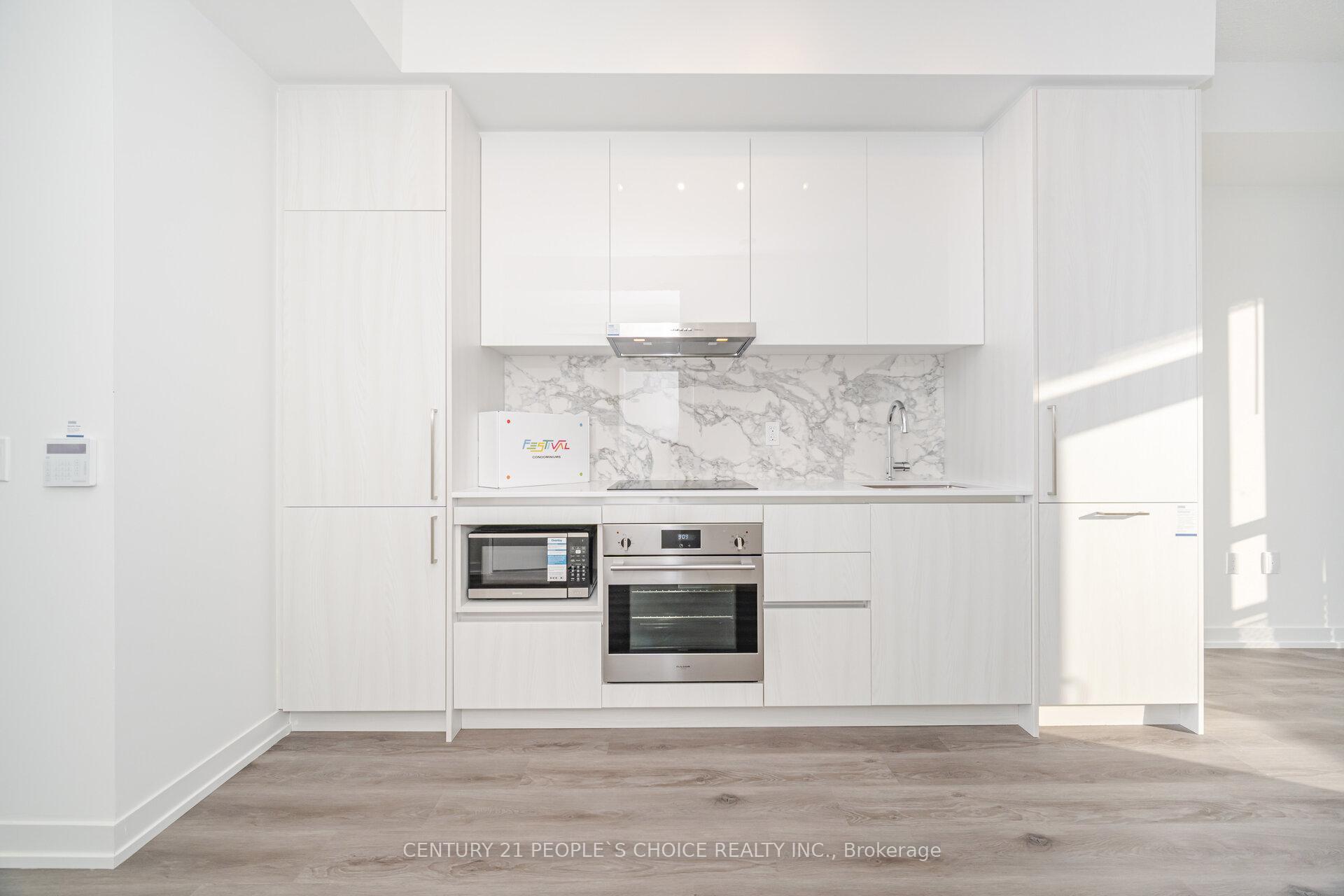 Photo 8 of Unit 6007, 225 Commerce Street, Vaughan, Vaughan Corporate Centre — HOMEH