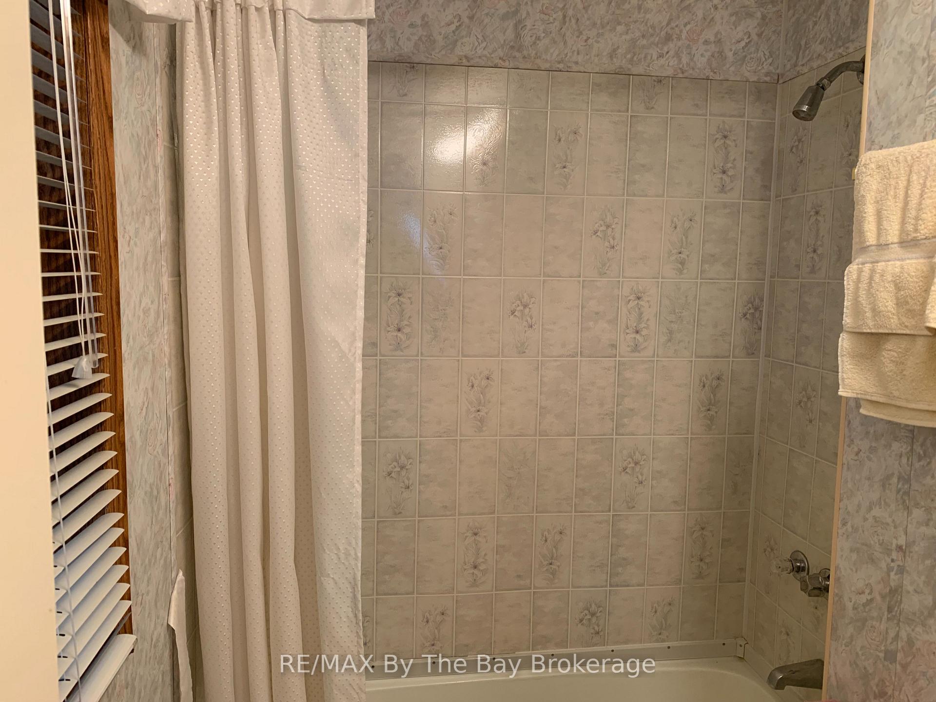 Photo 15 of Unit 237, 85 Theme Park Drive, Wasaga Beach — HOMEH