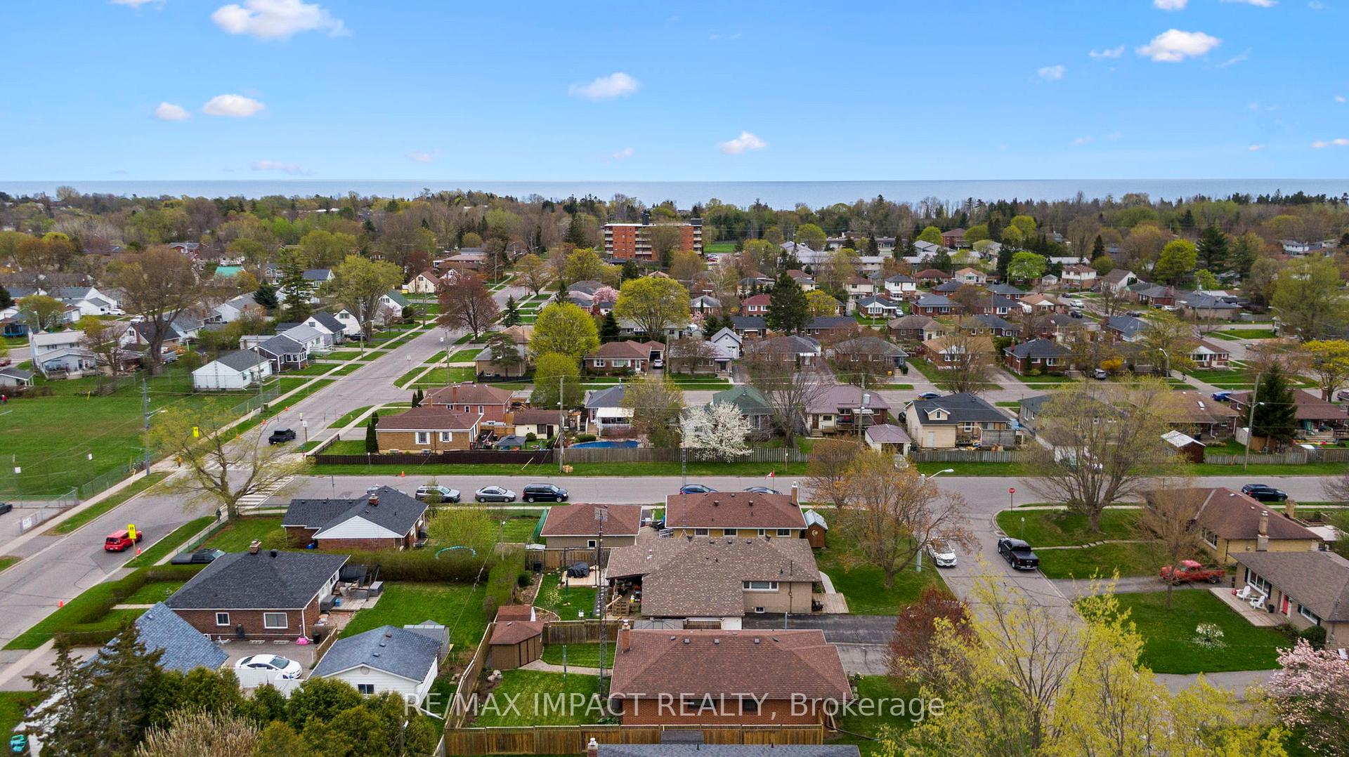 Photo 5 of 612 Ruth Street, Cobourg — HOMEH