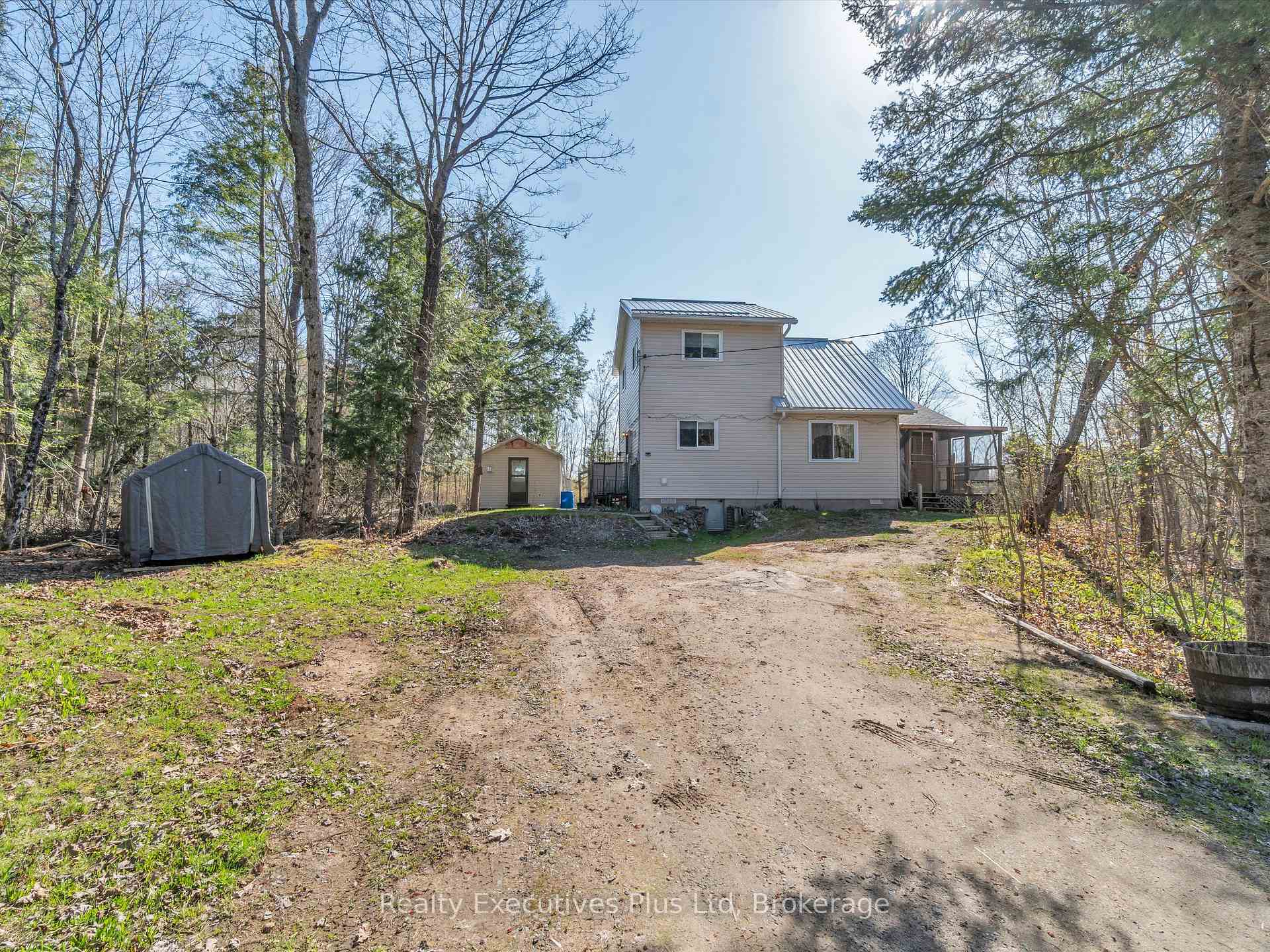 Photo 1 of 152 Moonwing Road, Magnetawan, Ahmic Harbour — HOMEH